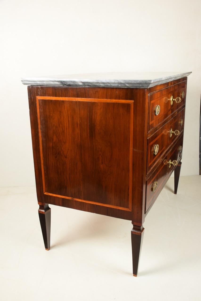 Louis XVI Chest of Drawers Veneered in Rosewood with Gray Marble Top For Sale 2