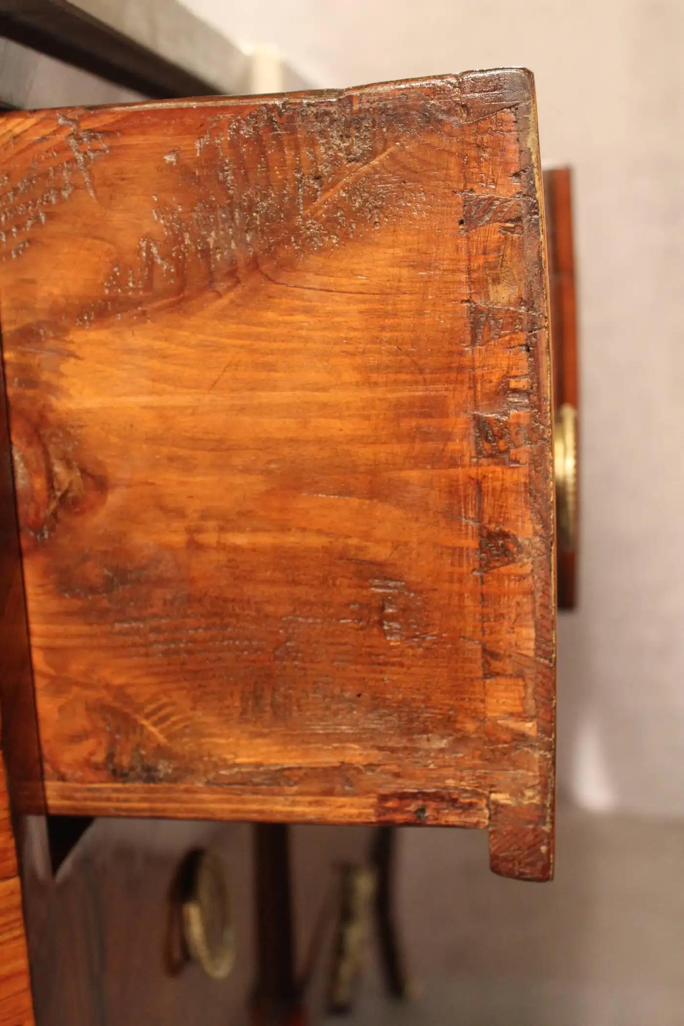 Francese Cassettone Luigi XVI con piano in marmo, Francia 1780 in vendita