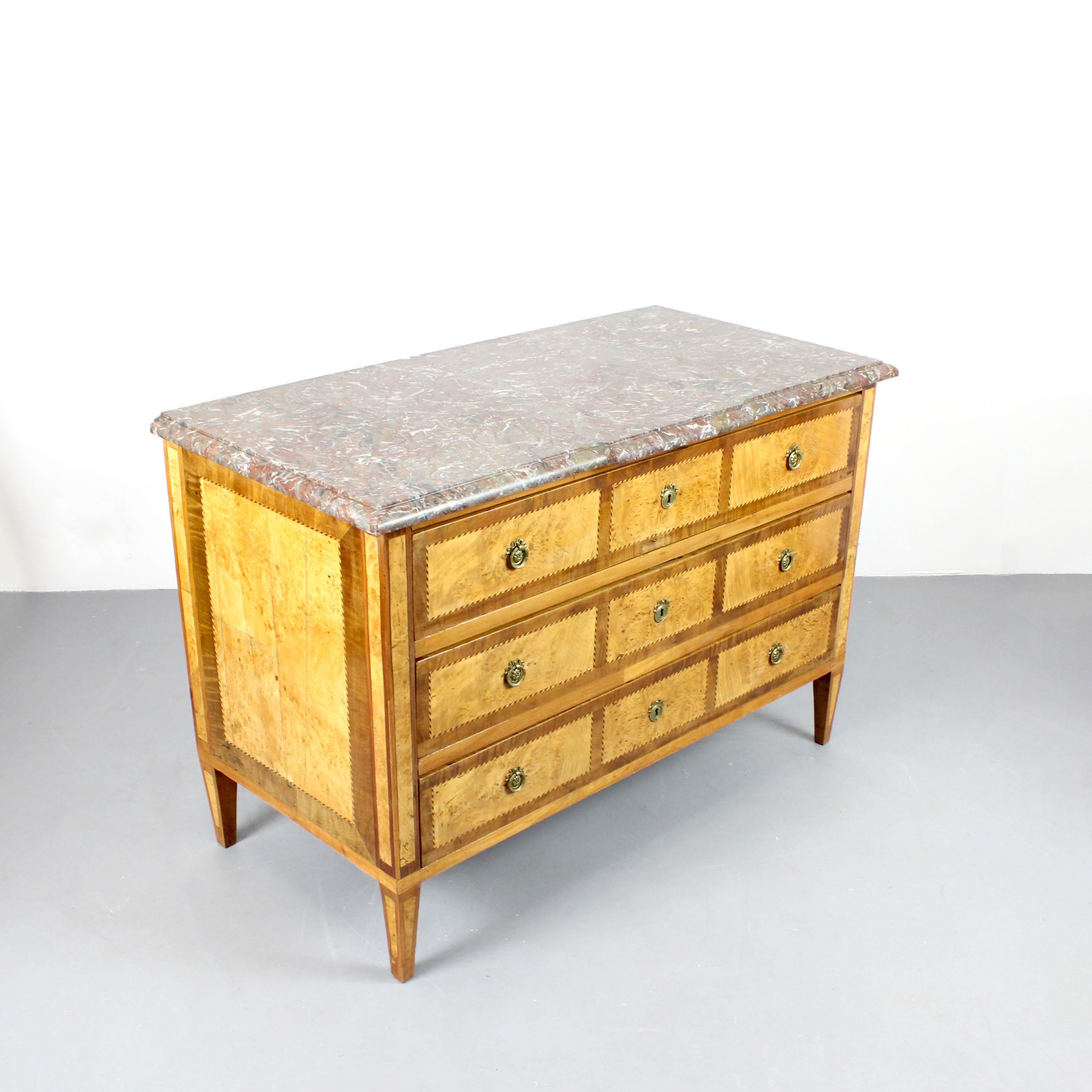 Luigi XVI Louis XVI chest of drawersFrance - Late 18th century - Early 19th century in vendita
