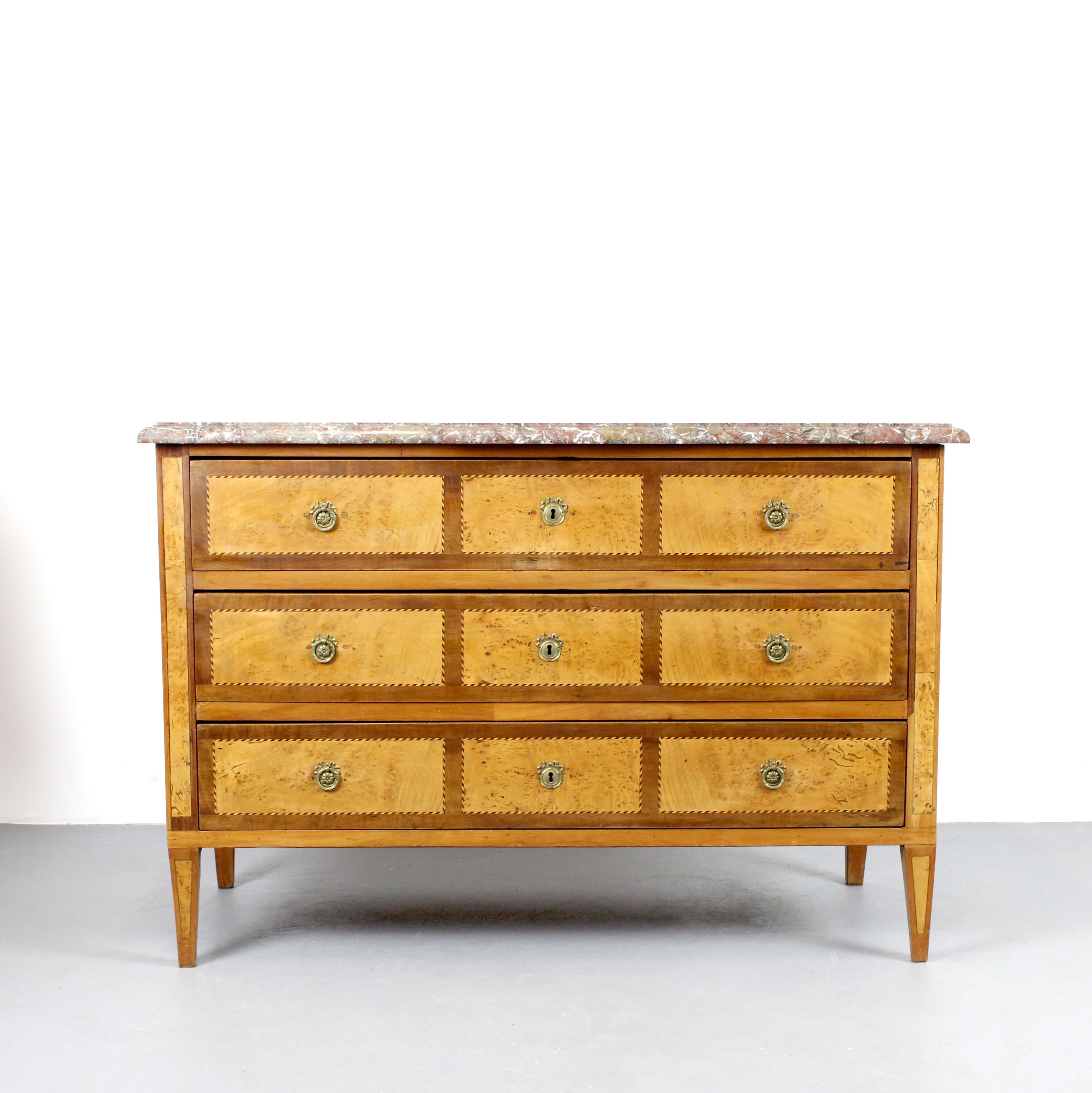 Louis XVI chest of drawersFrance - Late 18th century - Early 19th century in vendita 2