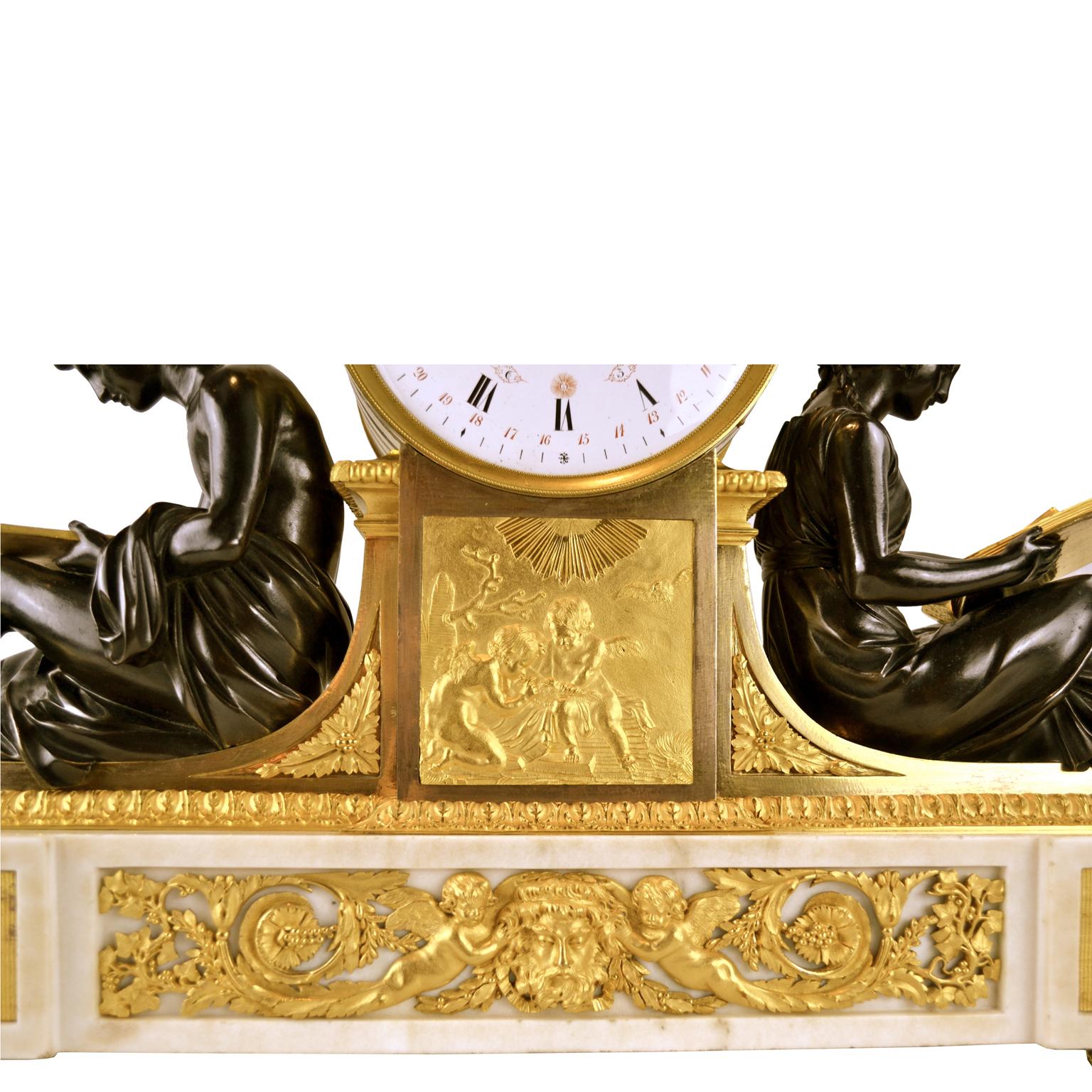 Uhr aus der Zeit Ludwigs XVI. mit der Darstellung von L'Etude ' Lernen' und La Philosophie ' Philosophie' im Angebot 1