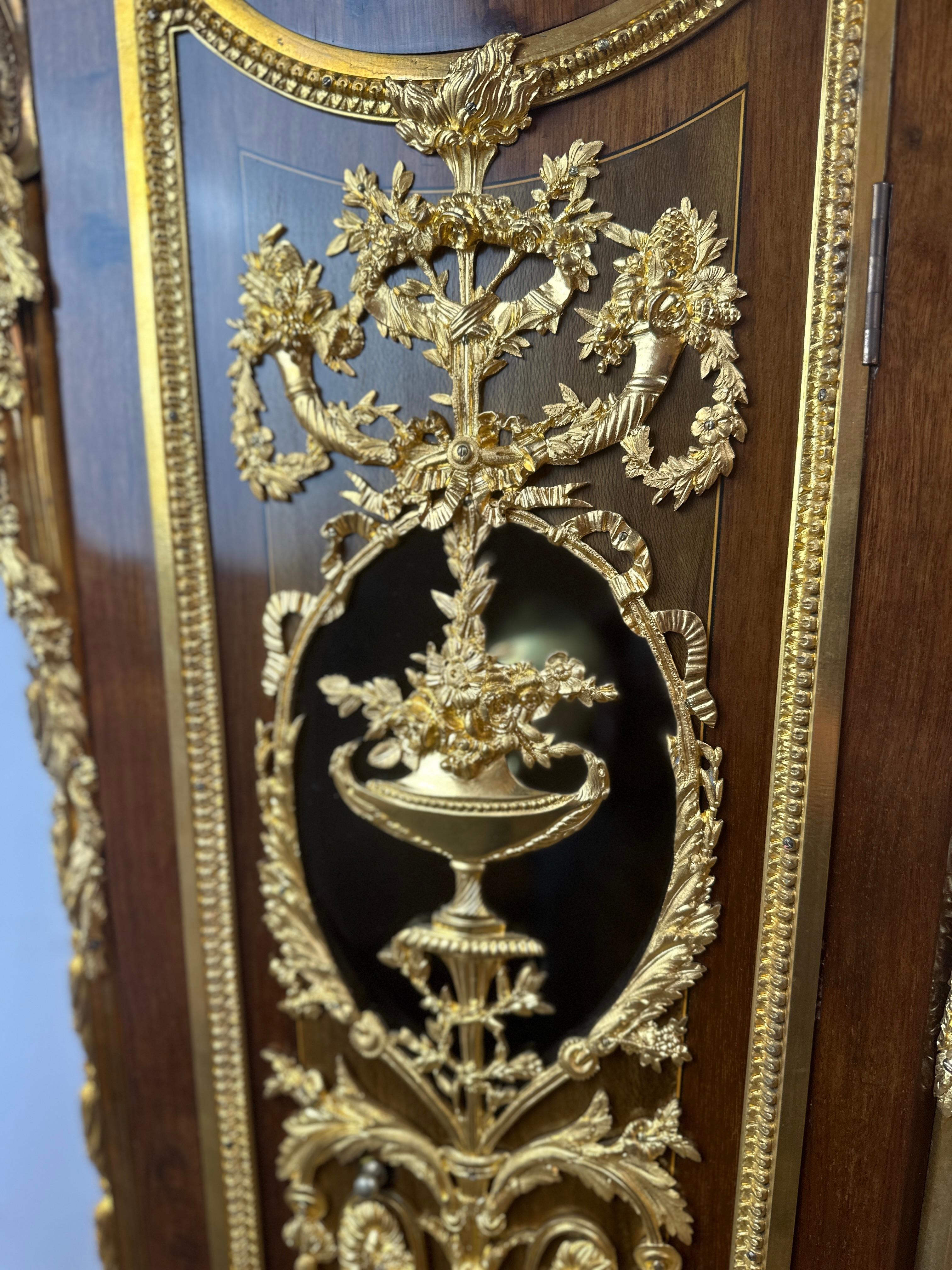 Louis XVI Clock Signed E. Khan After Jean-Henri Riesener 230 Cm For Sale 2