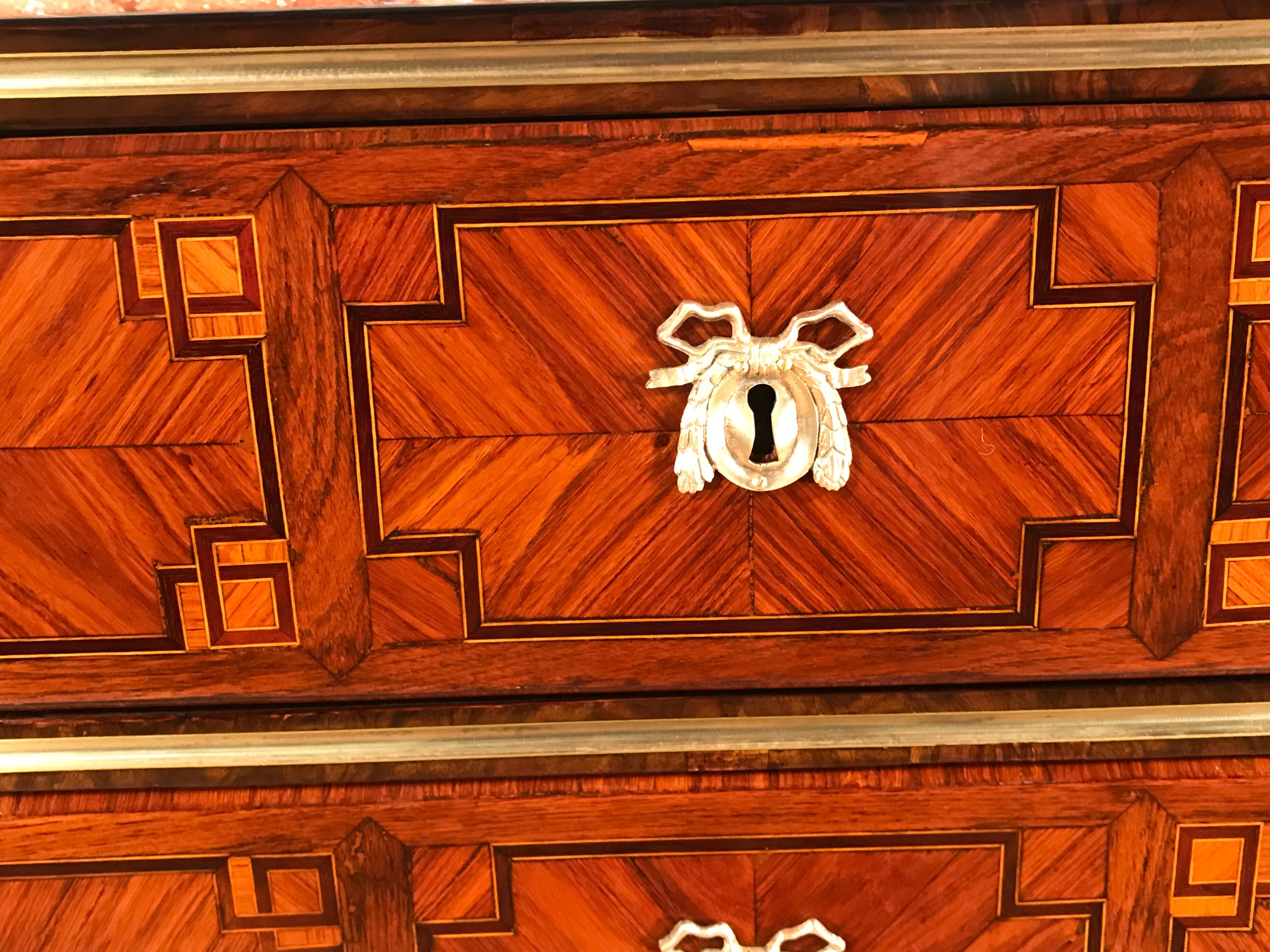 Louis XVI Commode, France 1780, Kingwood Marquetry 3