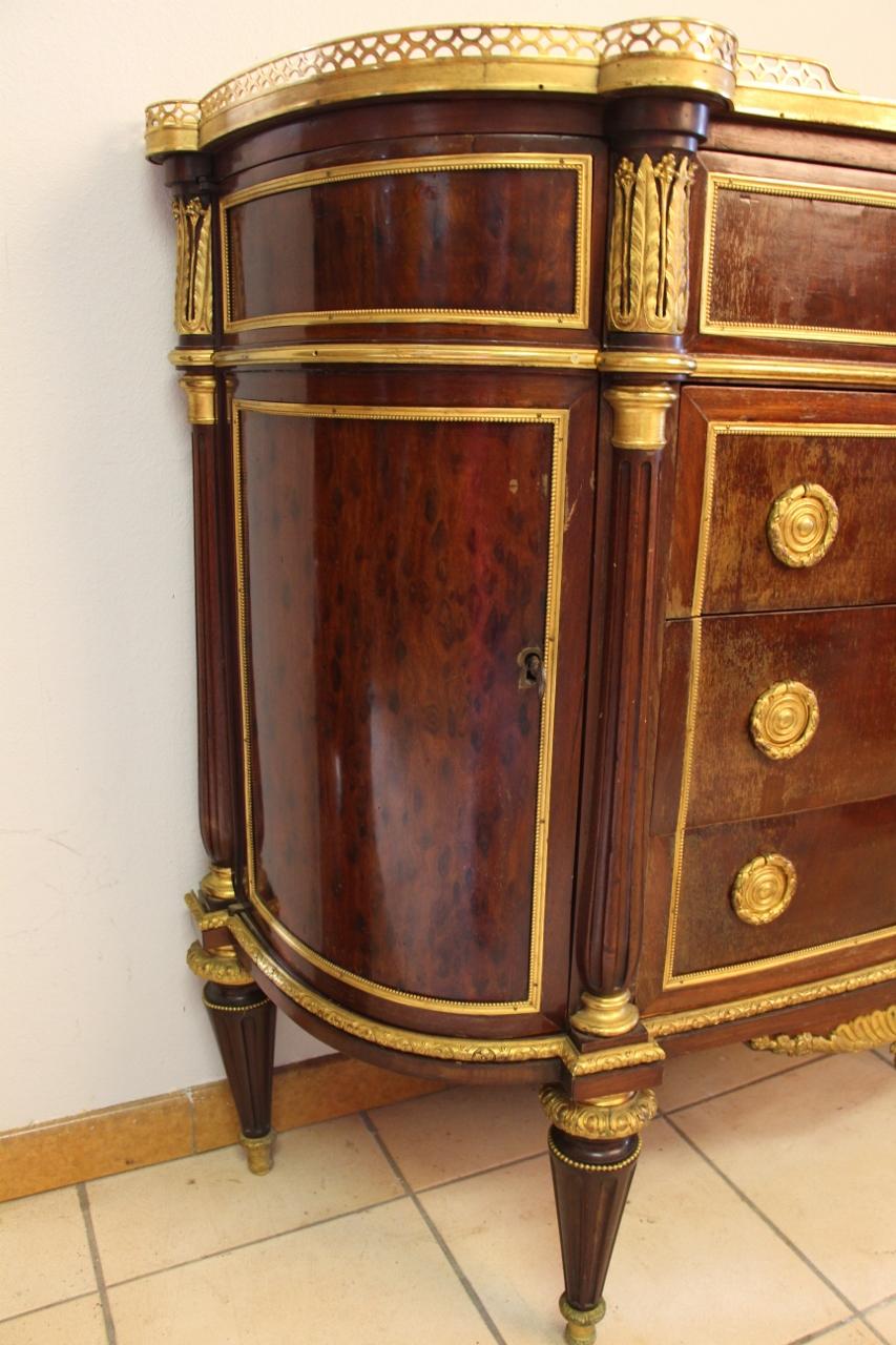 French Louis XVI Commode From The House Sormani For Sale