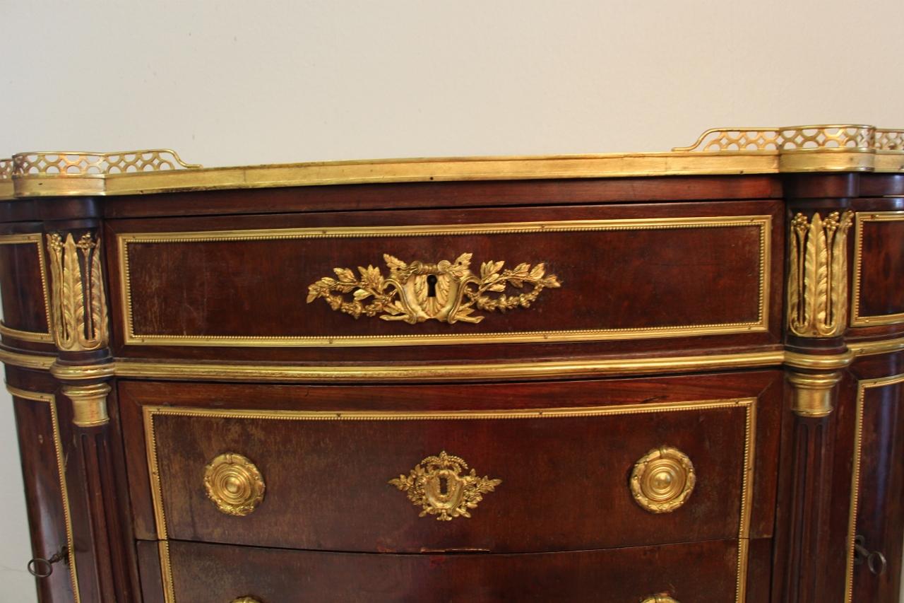 Mahogany Louis XVI Commode From The House Sormani For Sale
