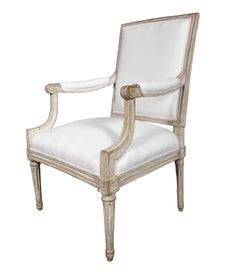 Fauteuil Louis XVI peint en crème