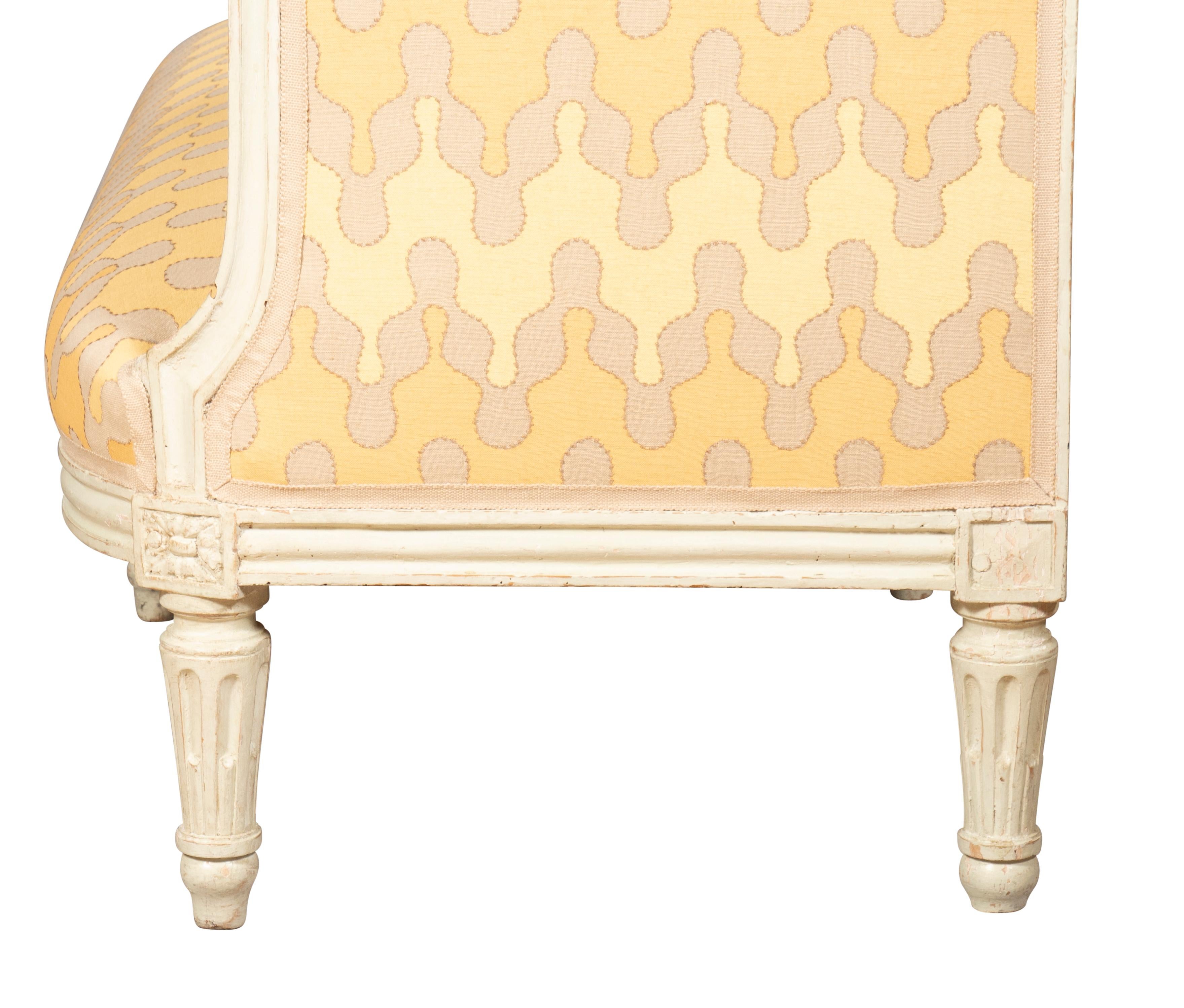 Canapé peint en crème de style Louis XVI   en vente 11