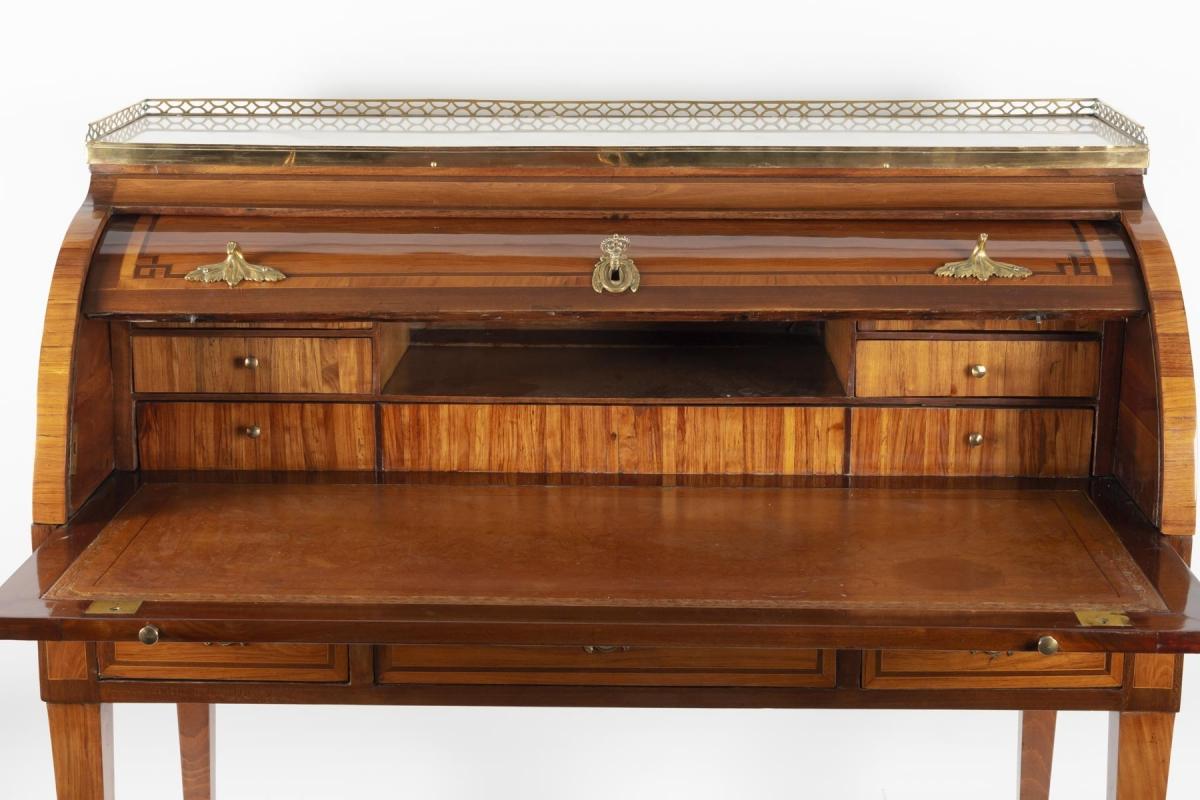 18th Century Louis XVI Cylinder Desk