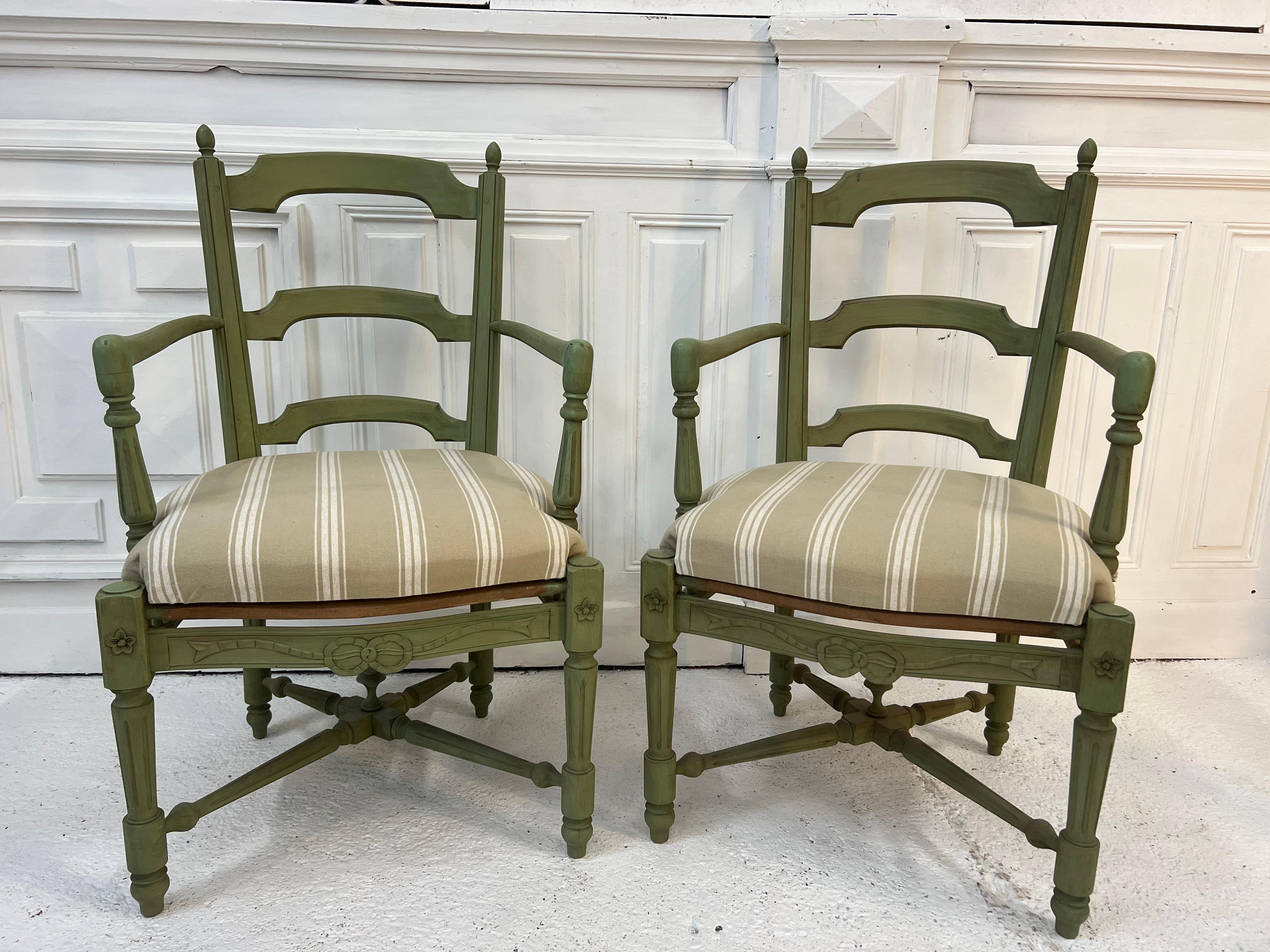 Louis XVI Dining Chairs, 20th Century For Sale 6