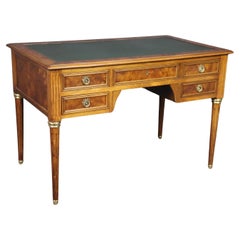 Bureau de style Directoire Louis XVI monté sur laiton et dessus en cuir