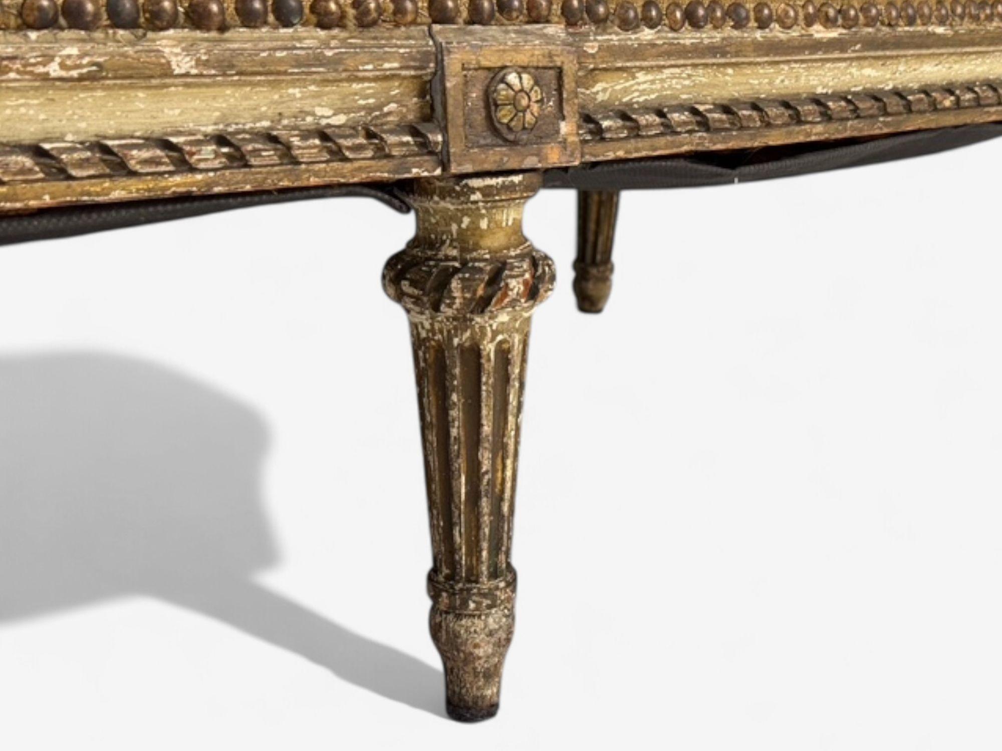 Louis XVI, Wood Distressed, Tapestry, Sofa, France, C.I.C. en vente 4