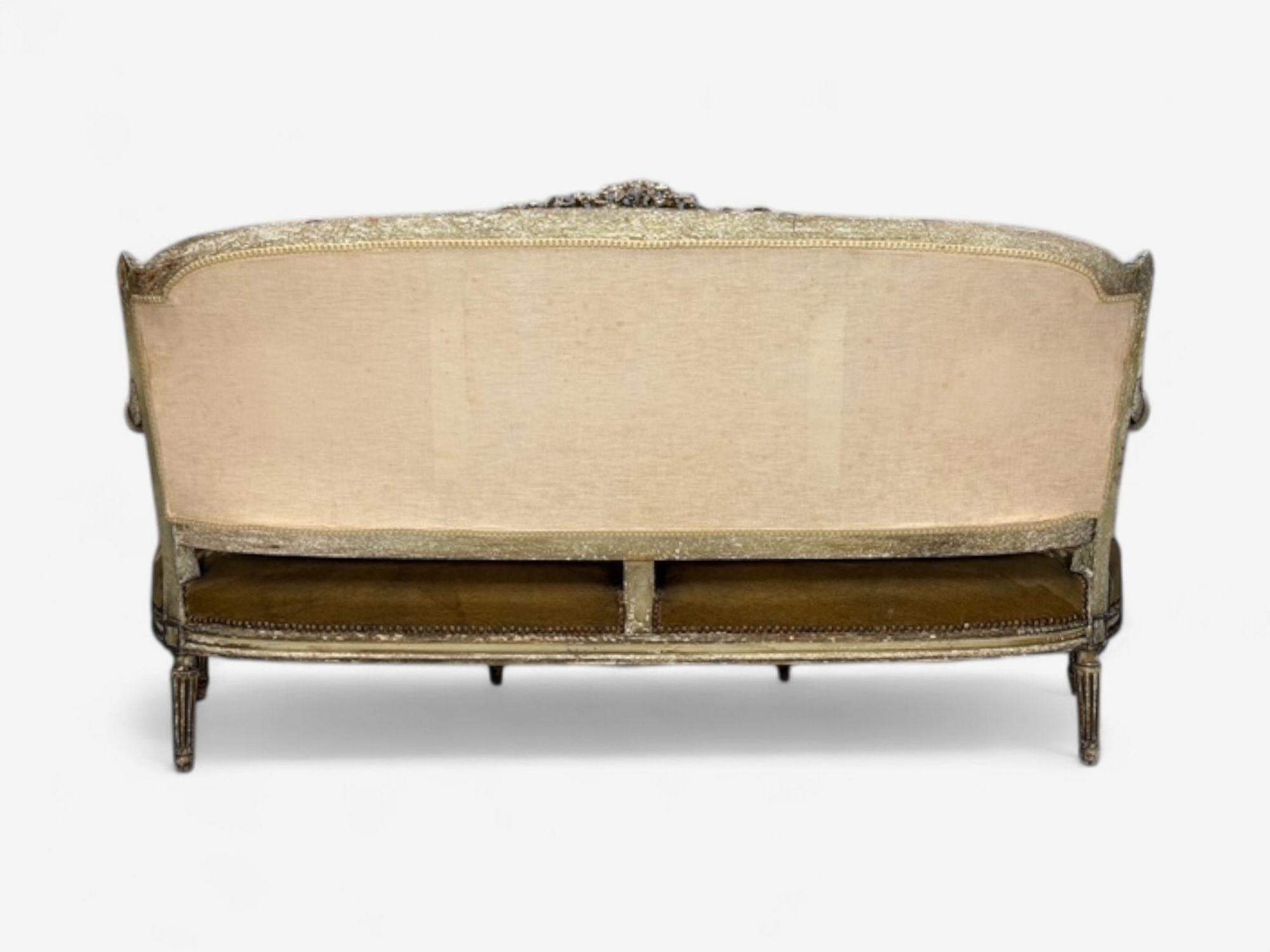Louis XVI, Wood Distressed, Tapestry, Sofa, France, C.I.C. en vente 8