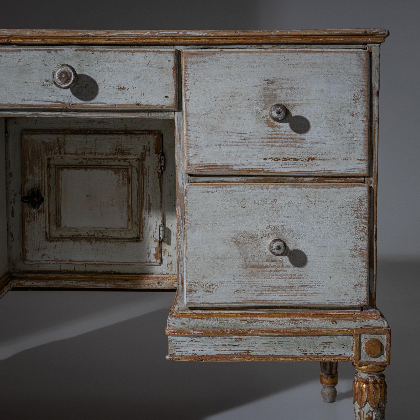 Louis XVI Dressing Table, circa 1780 For Sale 6