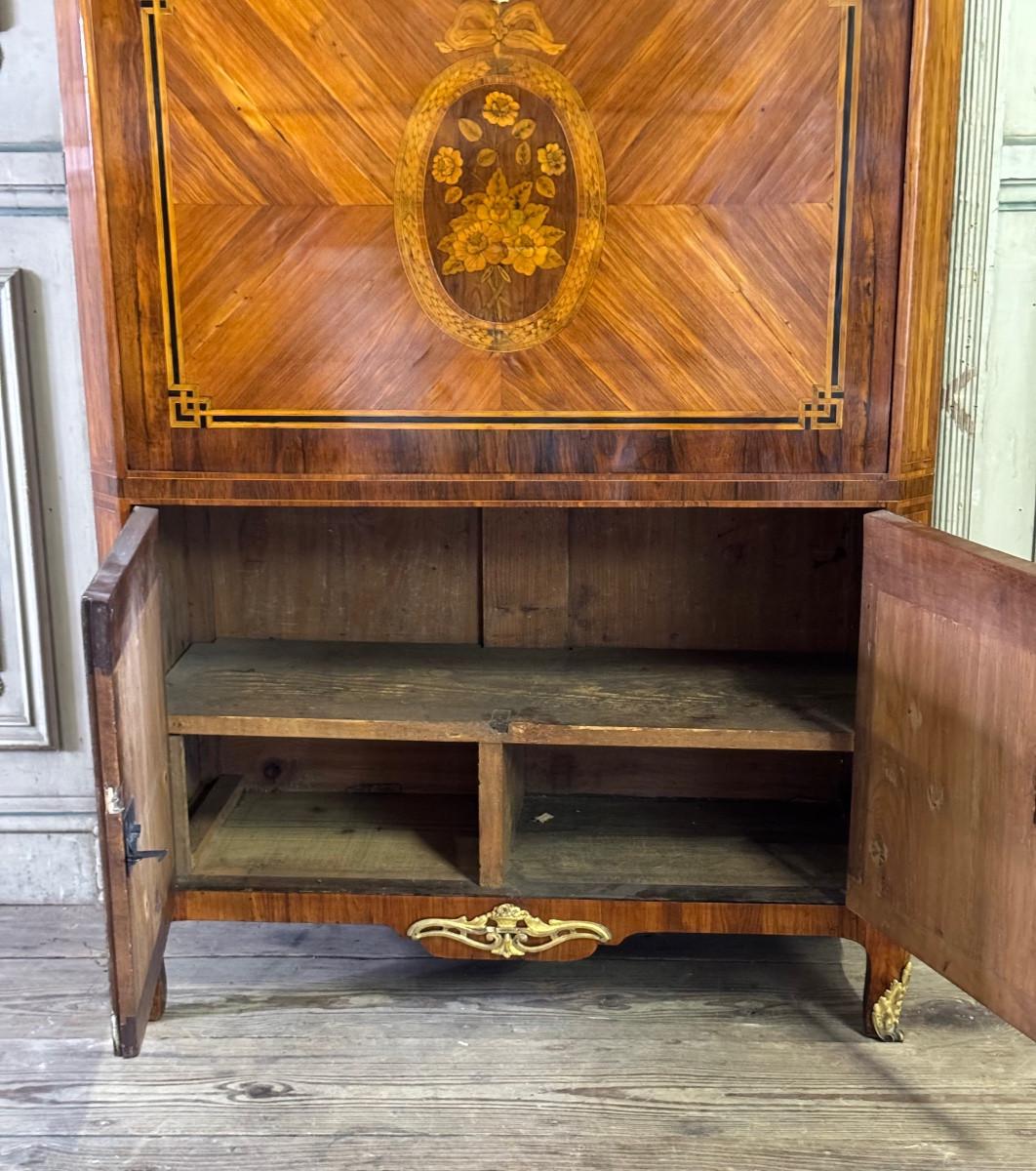 Secrétaire à abattant Louis XVI en placage de bois de rose et de bois de violette, XVIIIe siècle en vente 2