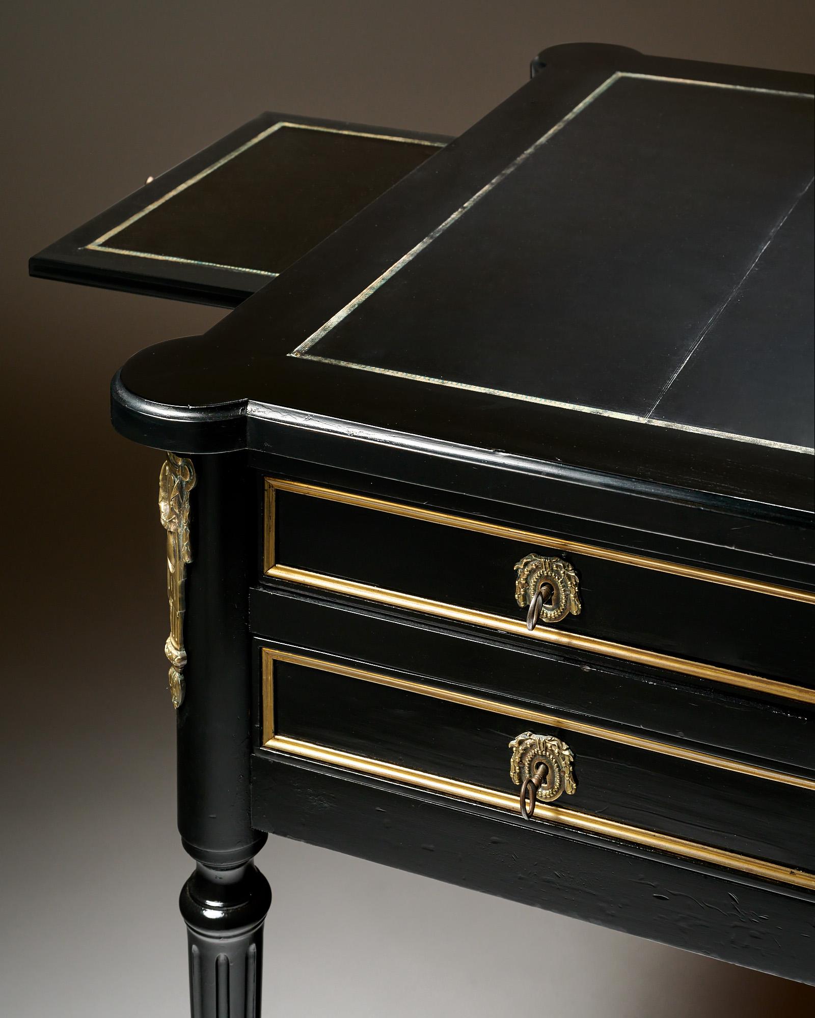 Louis XVI Ebonized Writing Desk For Sale 3