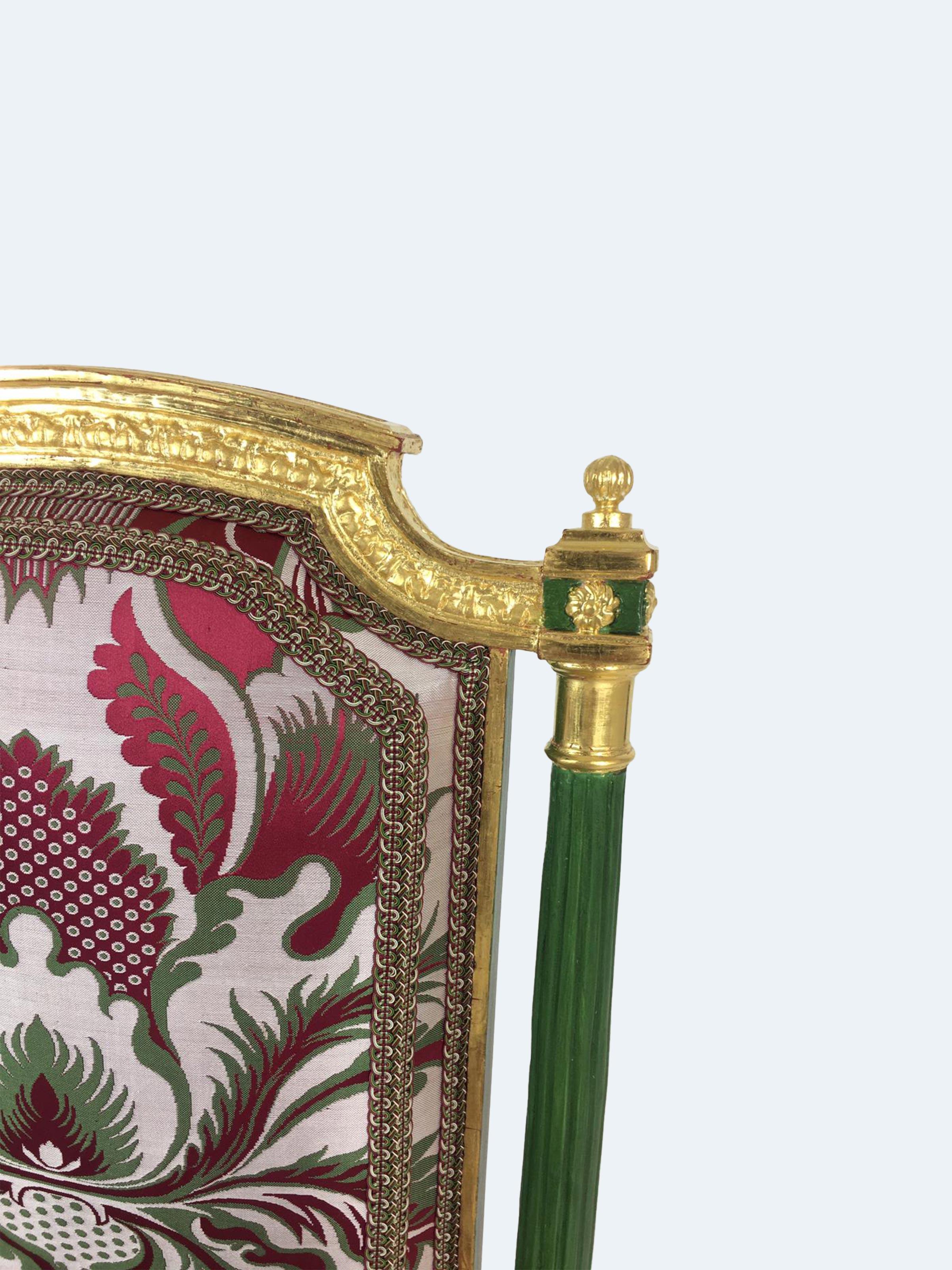 Chaise di epoca Luigi XVI Probabilmente proveniente dal Palazzo di Pavlovsk, fine del XVIII secolo In condizioni ottime in vendita a Reichenschwand, DE