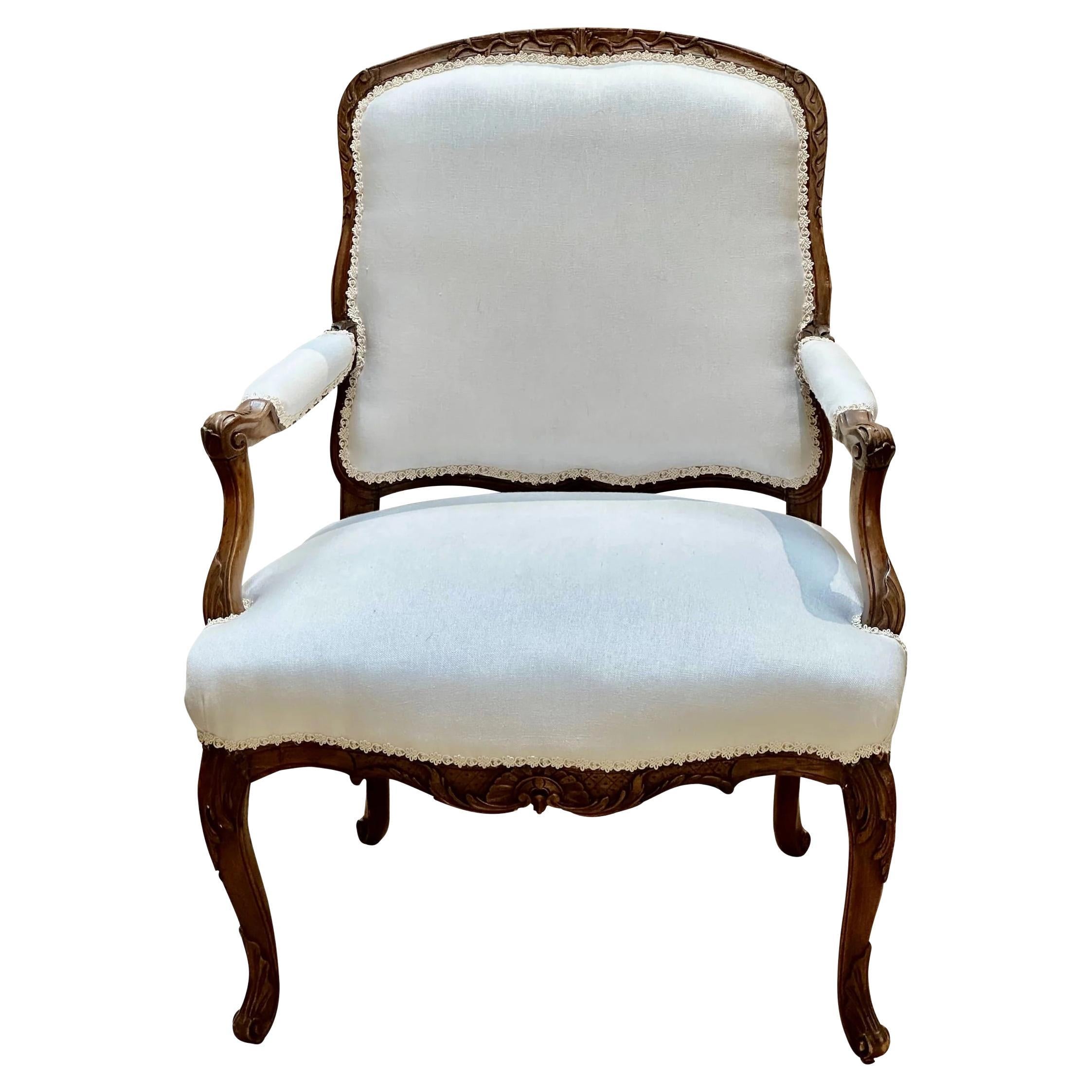Louis XVI Fauteuil, Newly Upholstered in Linen at 1stDibs