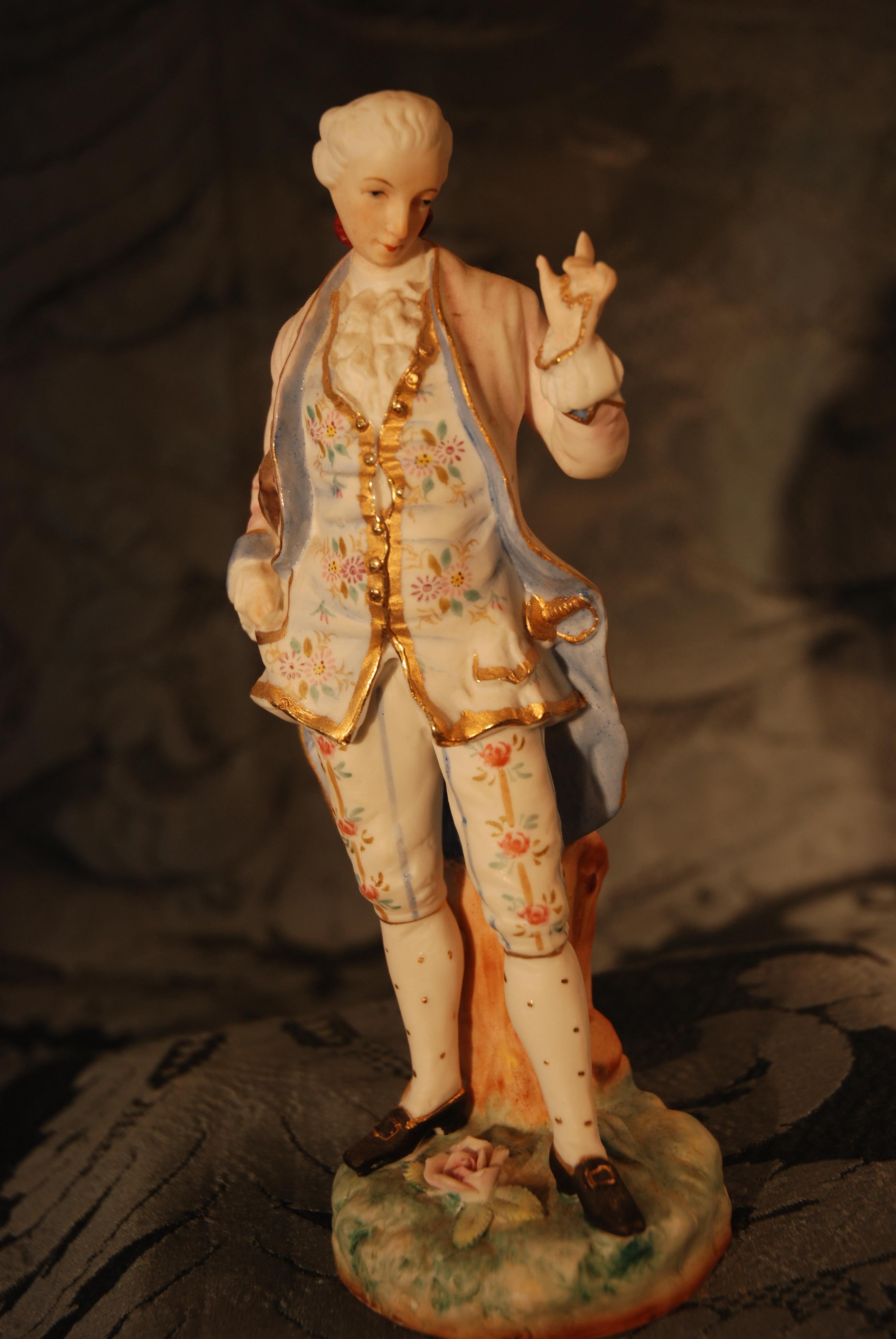 20th Century Louis XVI Figurine For Sale