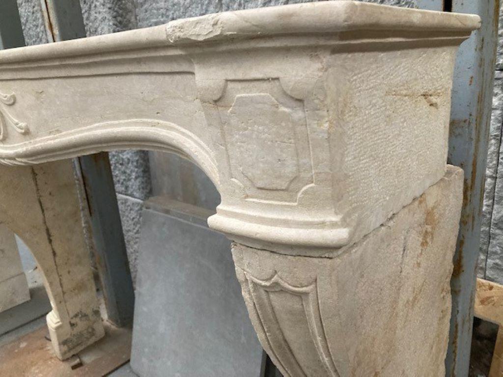 Louis XVI Fireplace Mantel from around the Year 1800 In Good Condition For Sale In Zedelgem, BE