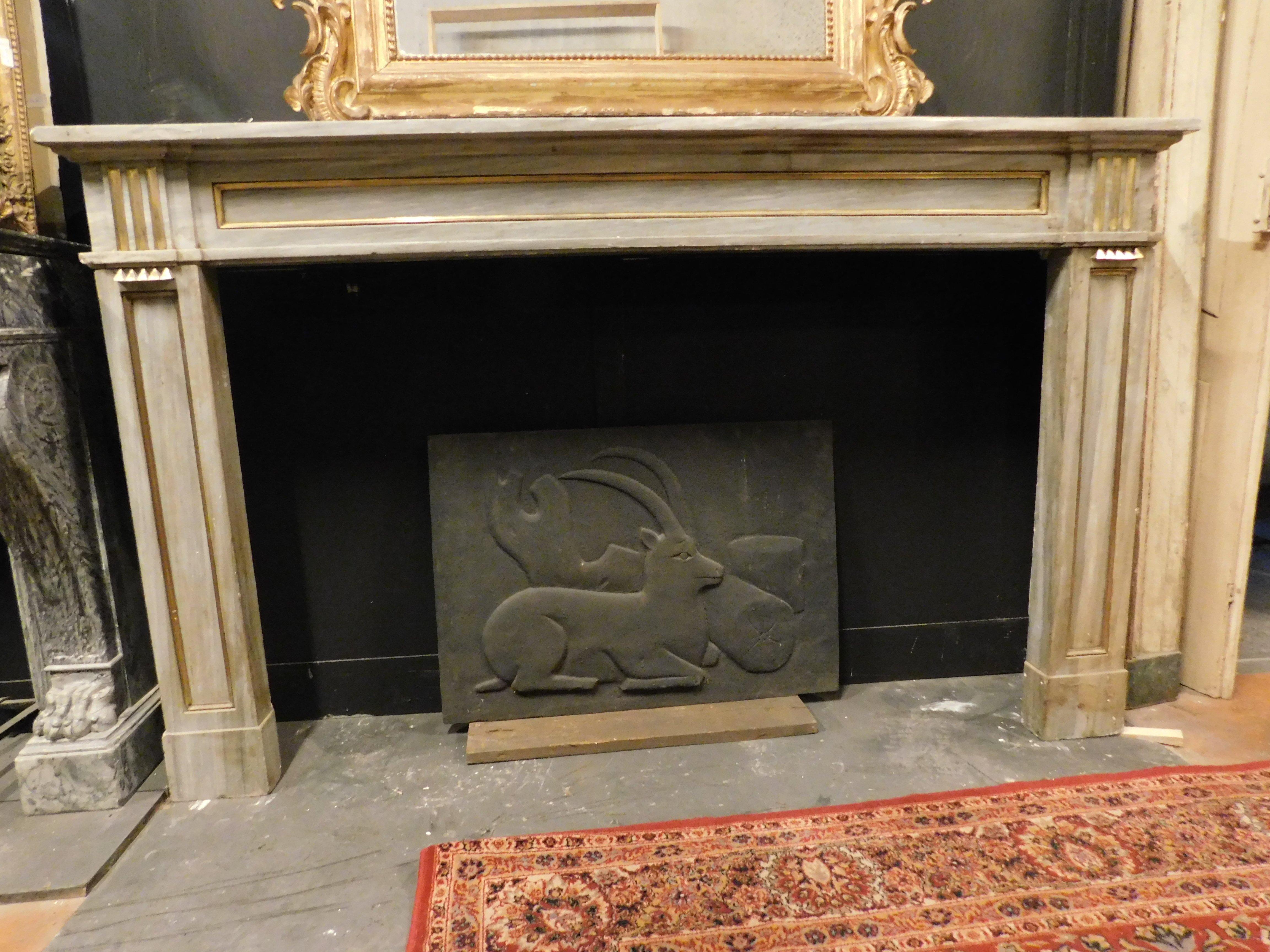Italian Louis XVI fireplace mantel in grey marble with gold trim, Italy For Sale