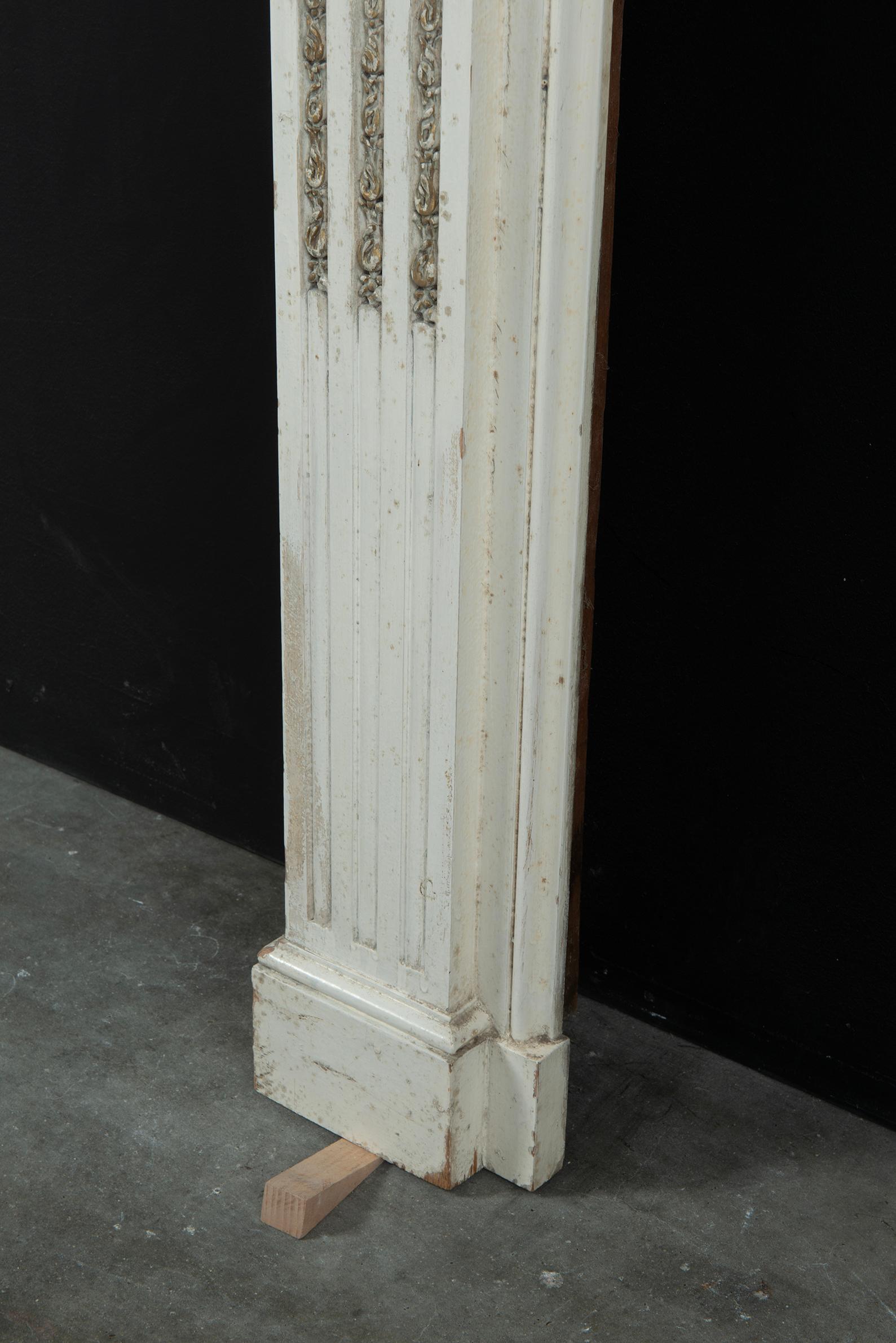 Louis XVI Fireplace Mantel in Wood For Sale 1