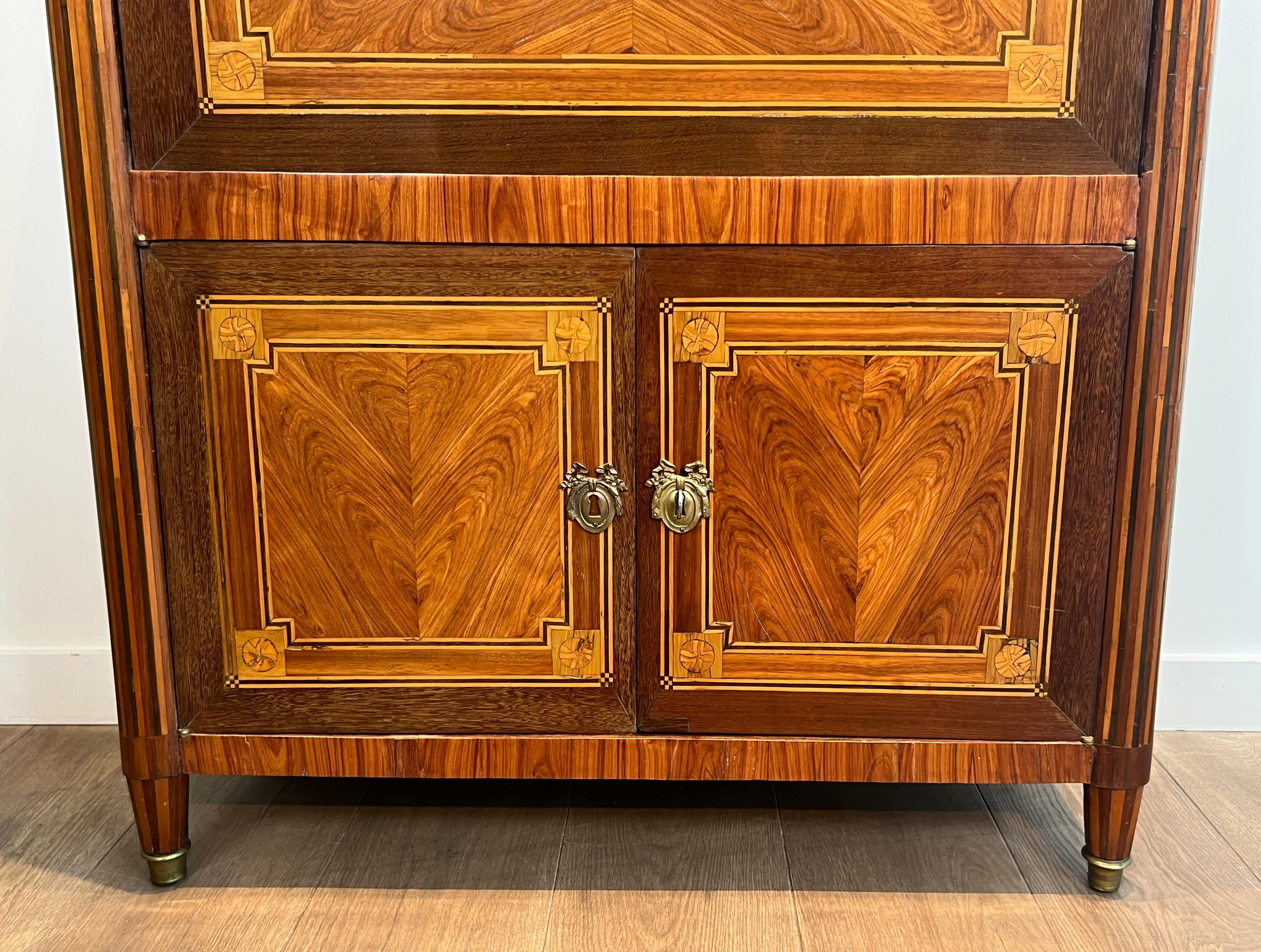 Segretaria pieghevole Luigi XVI in intarsio e marmo di Carrara in vendita 4