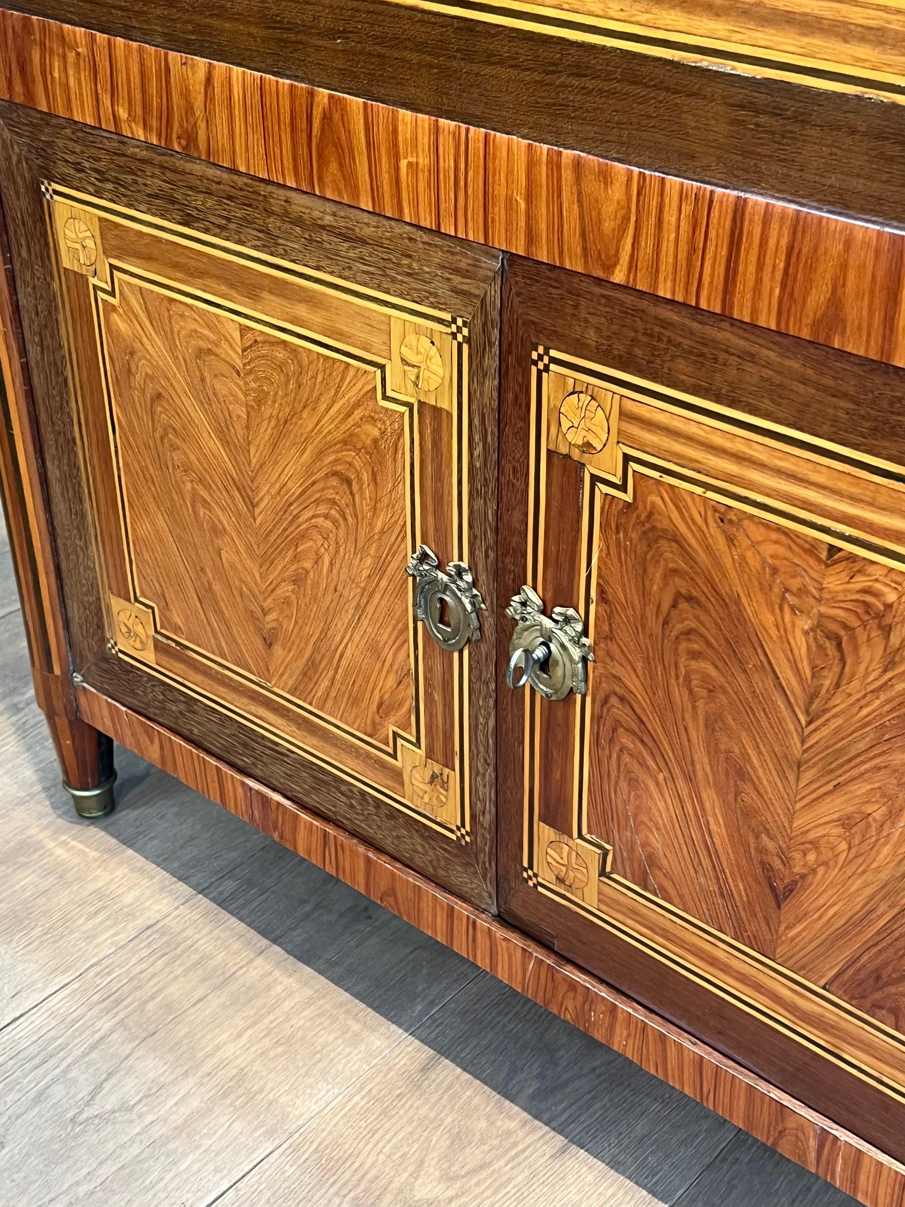 Segretaria pieghevole Luigi XVI in intarsio e marmo di Carrara in vendita 5