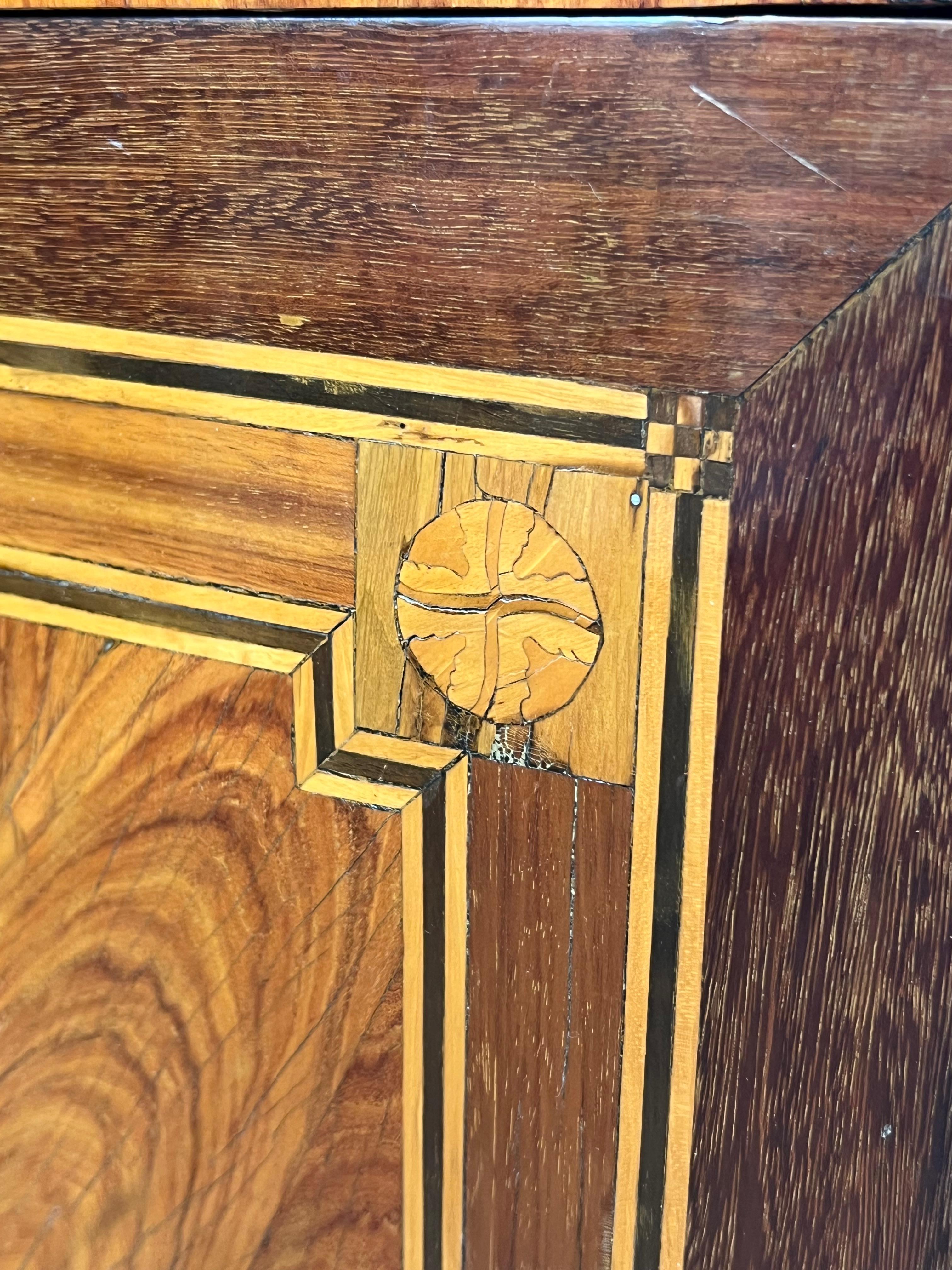 Segretaria pieghevole Luigi XVI in intarsio e marmo di Carrara in vendita 12