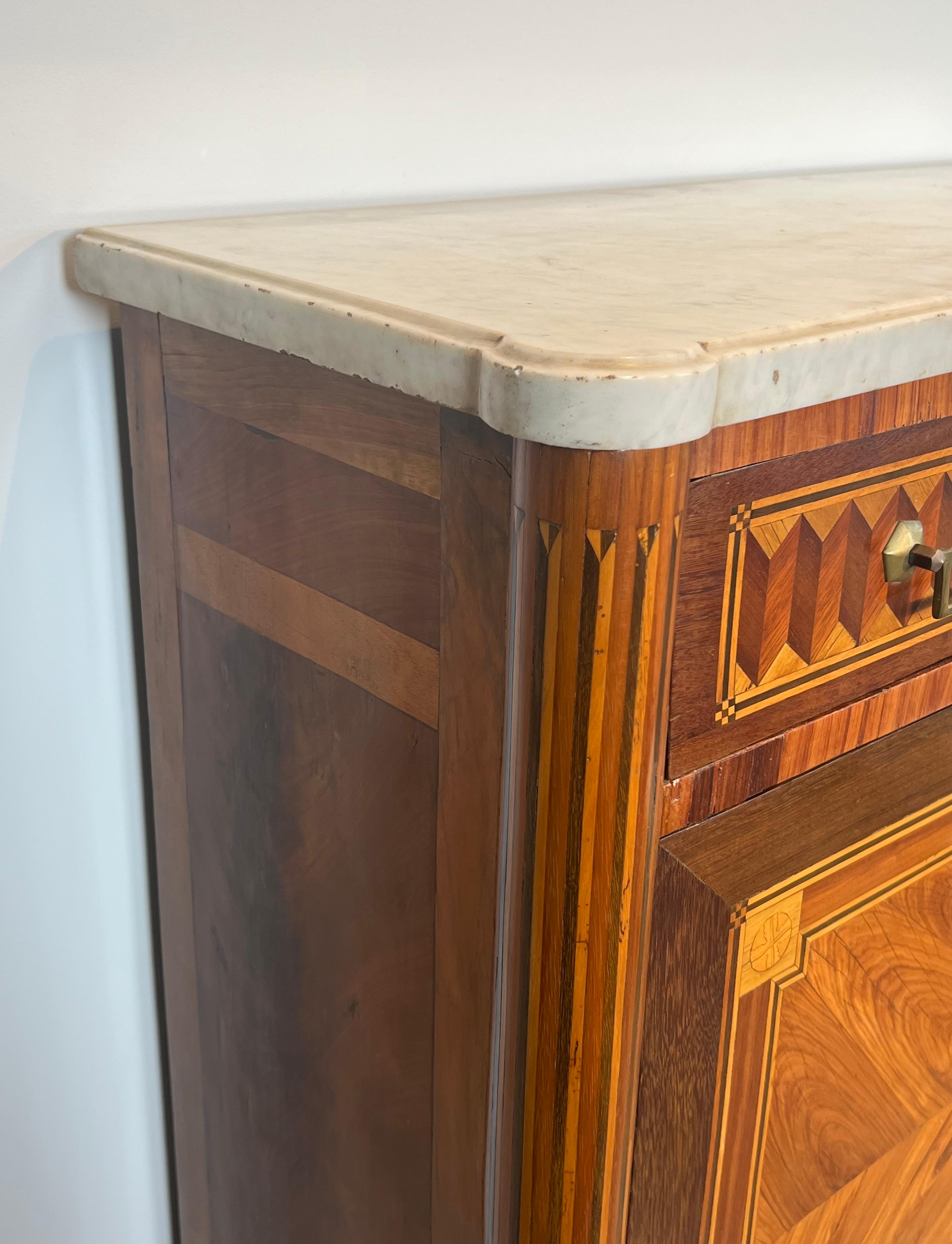 Segretaria pieghevole Luigi XVI in intarsio e marmo di Carrara In condizioni buone in vendita a Marcq-en-Barœul, Hauts-de-France