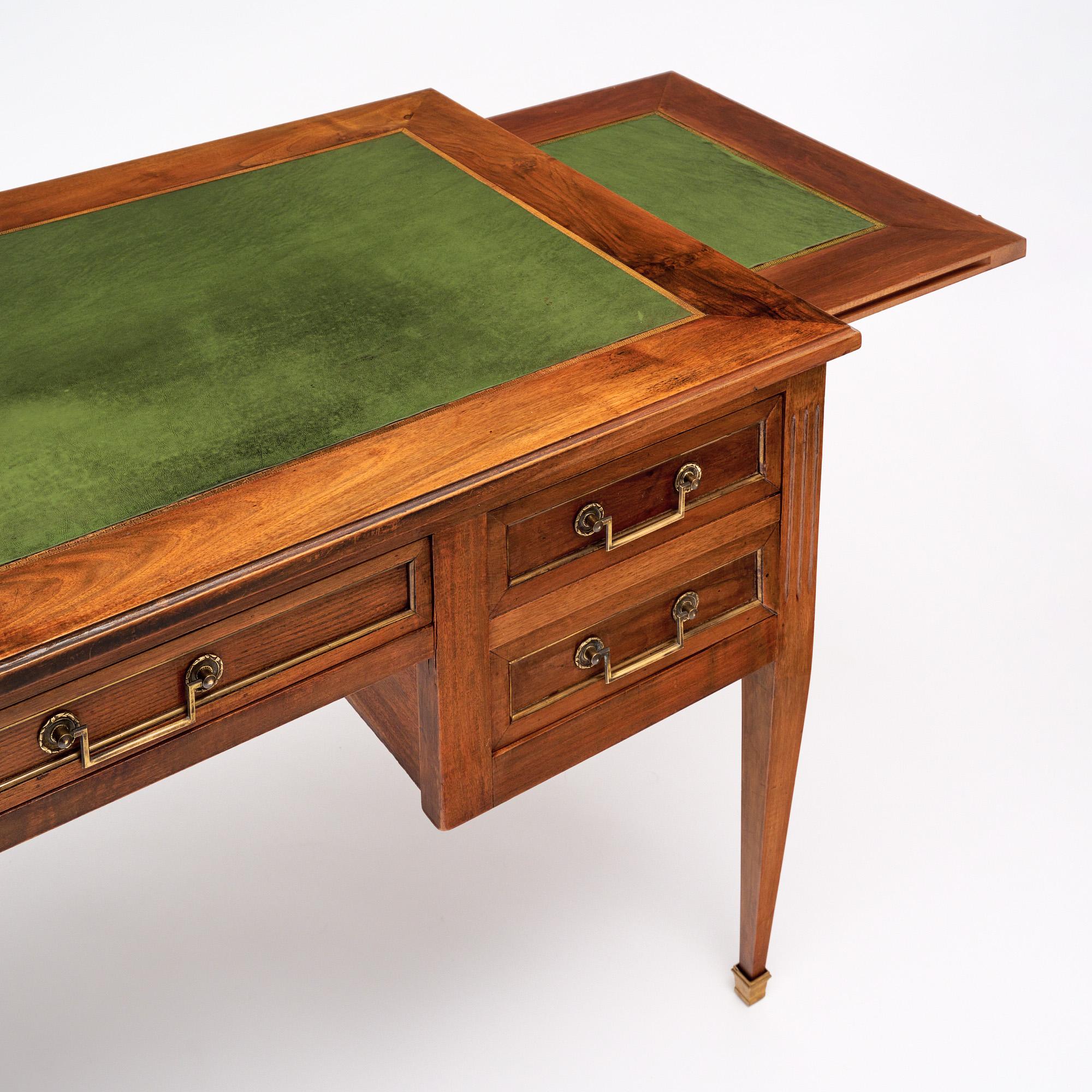 Louis XVI French Antique Writing Desk In Good Condition For Sale In Austin, TX