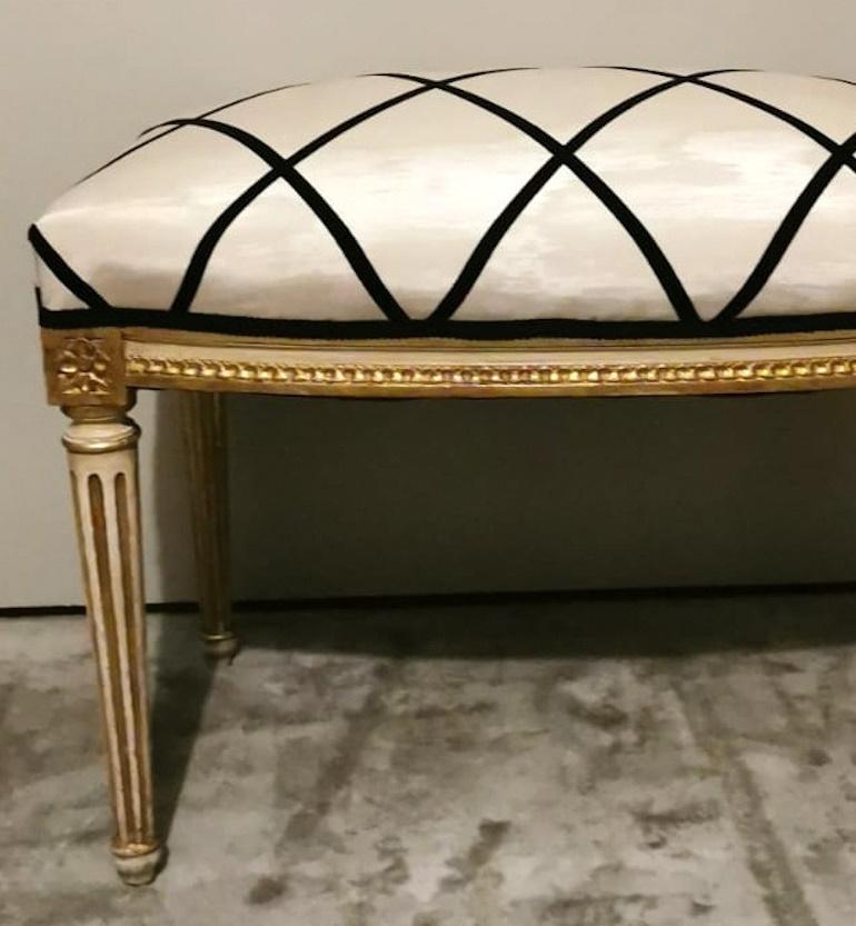 Louis XVI French Bench In Gold Leaf Wood And Dedar Fabric For Sale 7