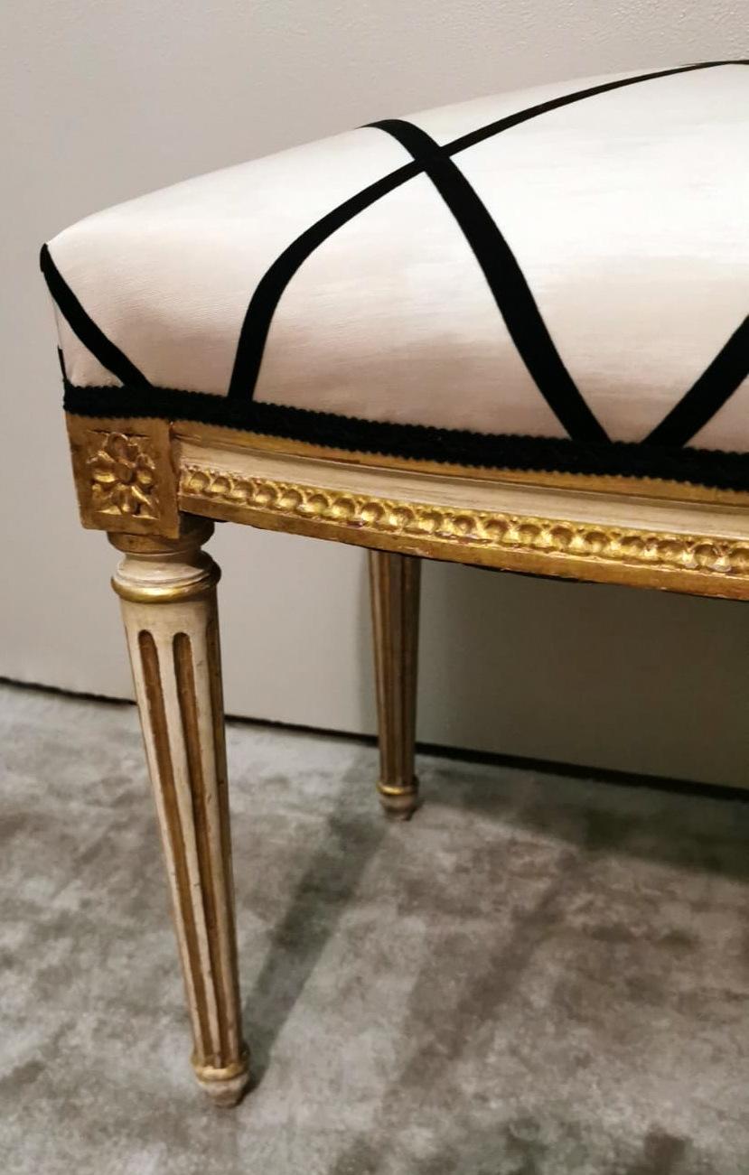 Louis XVI French Bench In Gold Leaf Wood And Dedar Fabric For Sale 10
