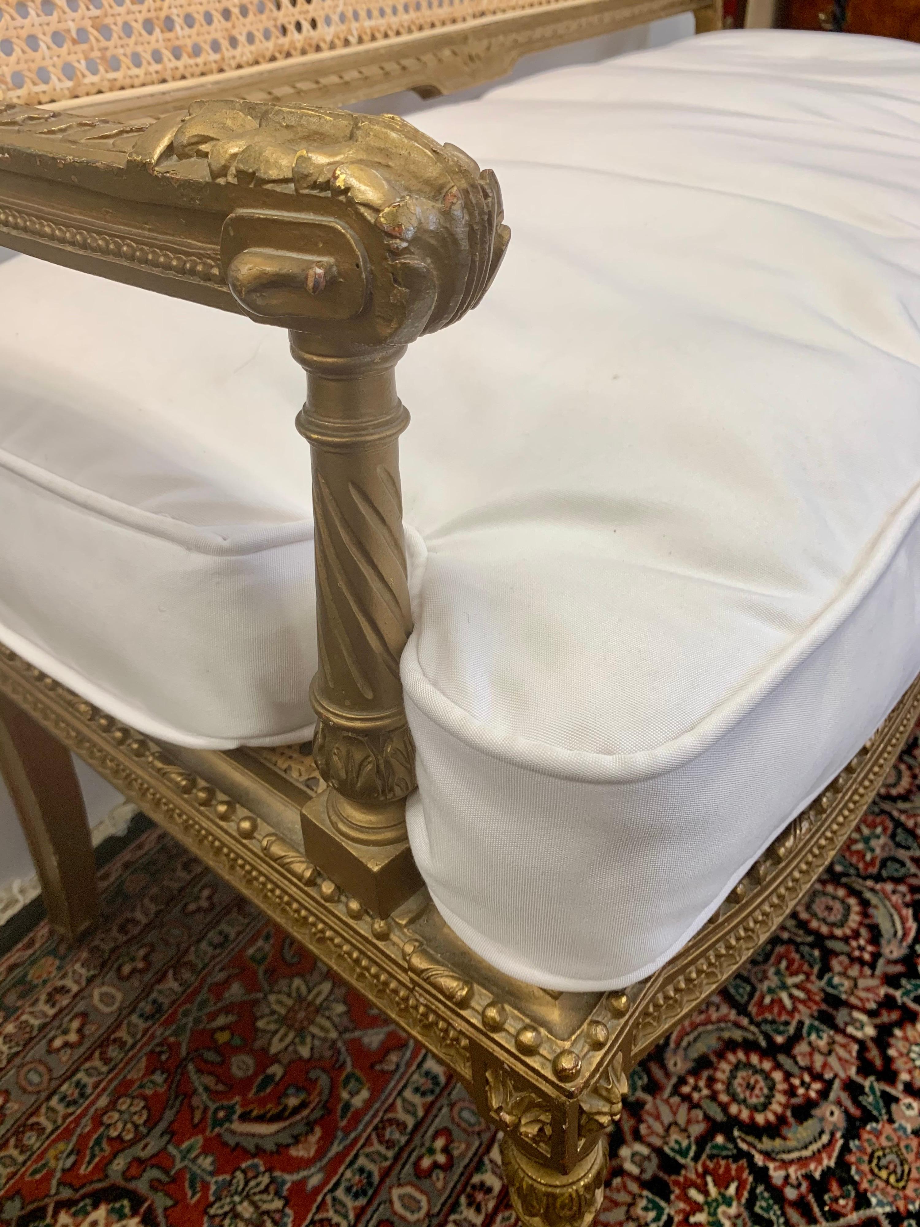 Louis XVI French Carved Giltwood Caneback Settee Bench In Good Condition In West Hartford, CT