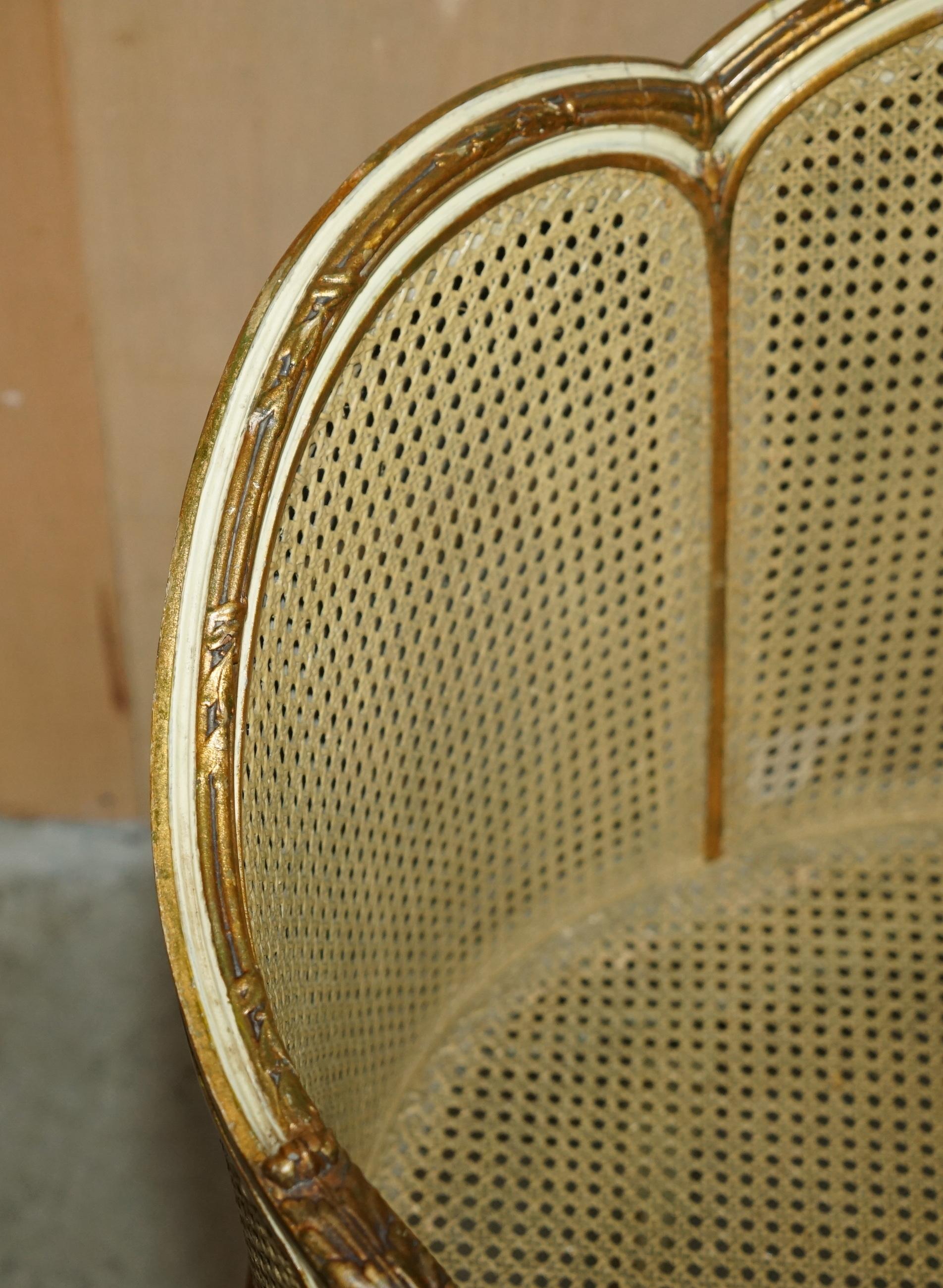 LOUIS XVI FRENCH CARVED GiLTWOOD DOUBLE CANED BERGERE SETTEE SOFA WINDOW SEAT For Sale 4