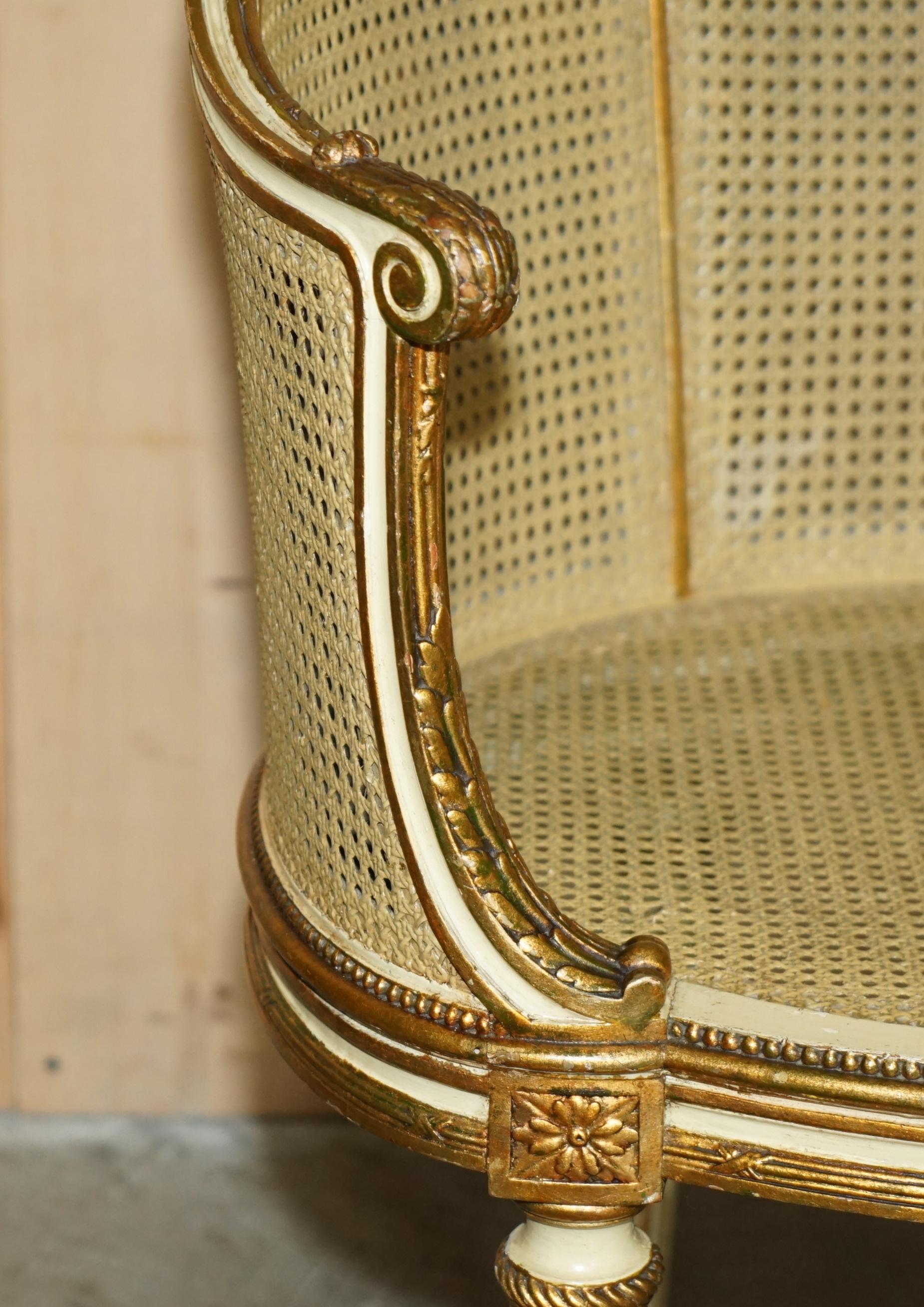 LOUIS XVI FRENCH CARVED GiLTWOOD DOUBLE CANED BERGERE SETTEE SOFA WINDOW SEAT For Sale 1