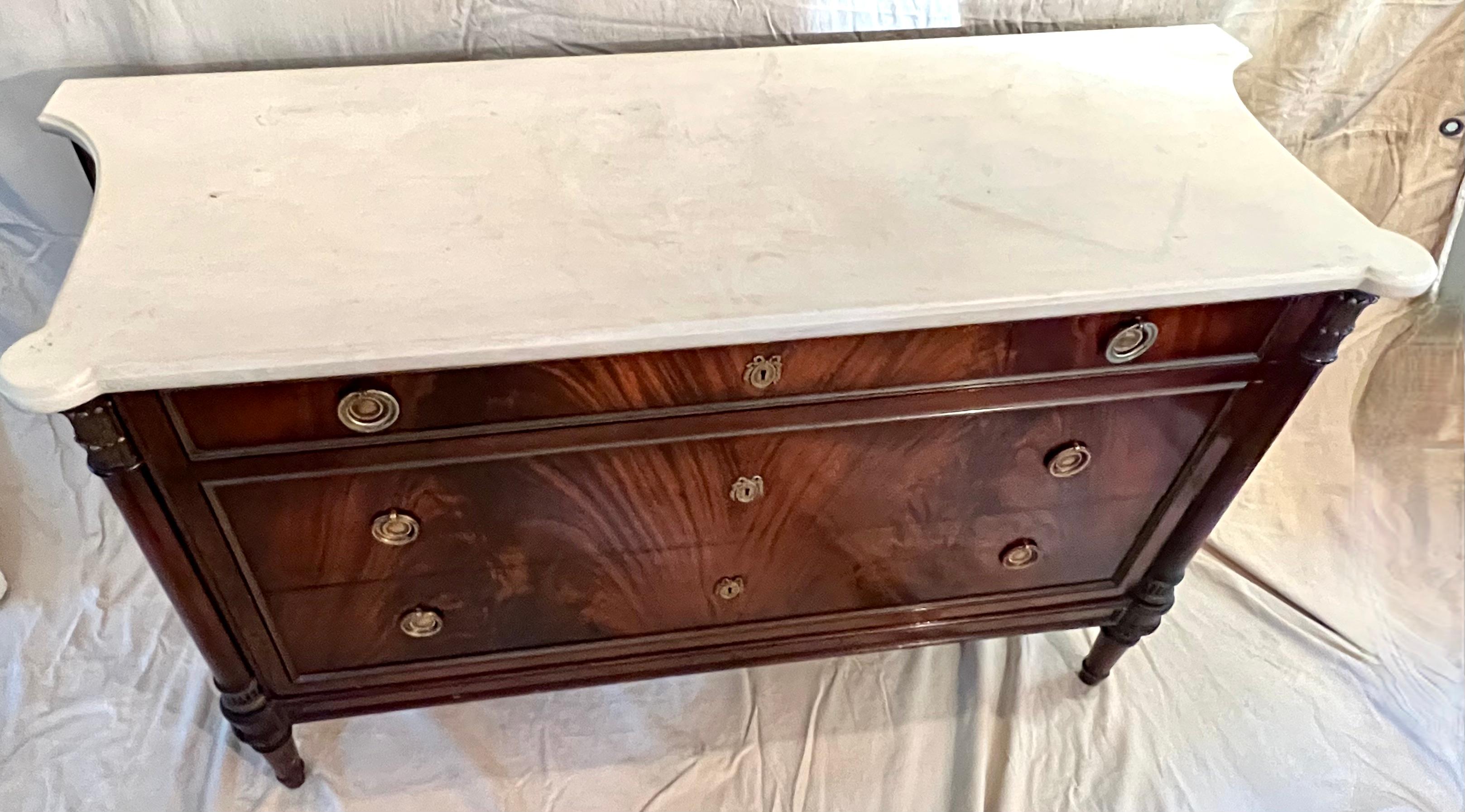 Louis XVI French Chest of Drawers or Commode with Statuary Marble Top For Sale 5