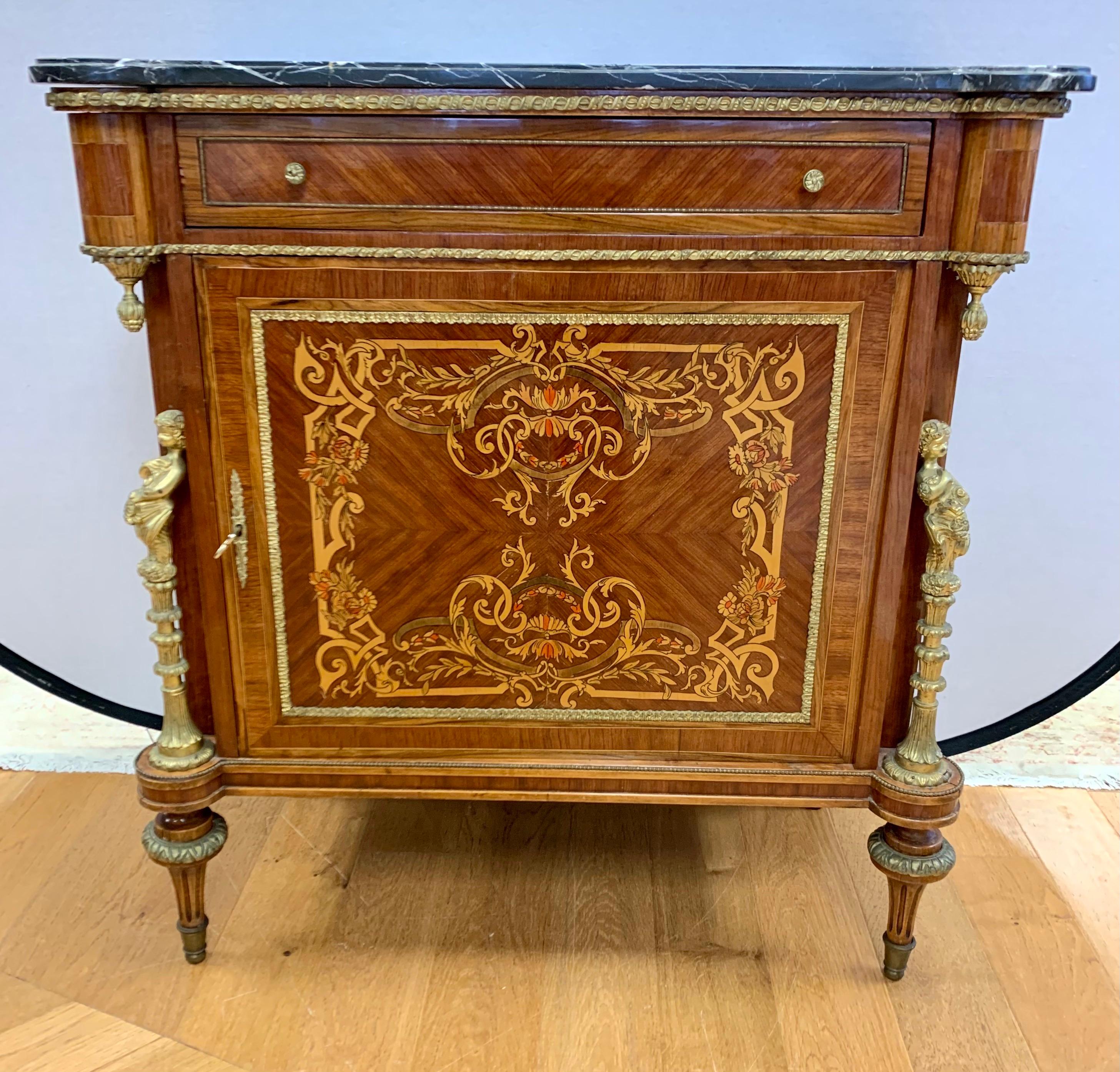 Louis XVI French Chest Commode with Bronze Ormolu Figural Mounts and Marbletop In Good Condition In West Hartford, CT