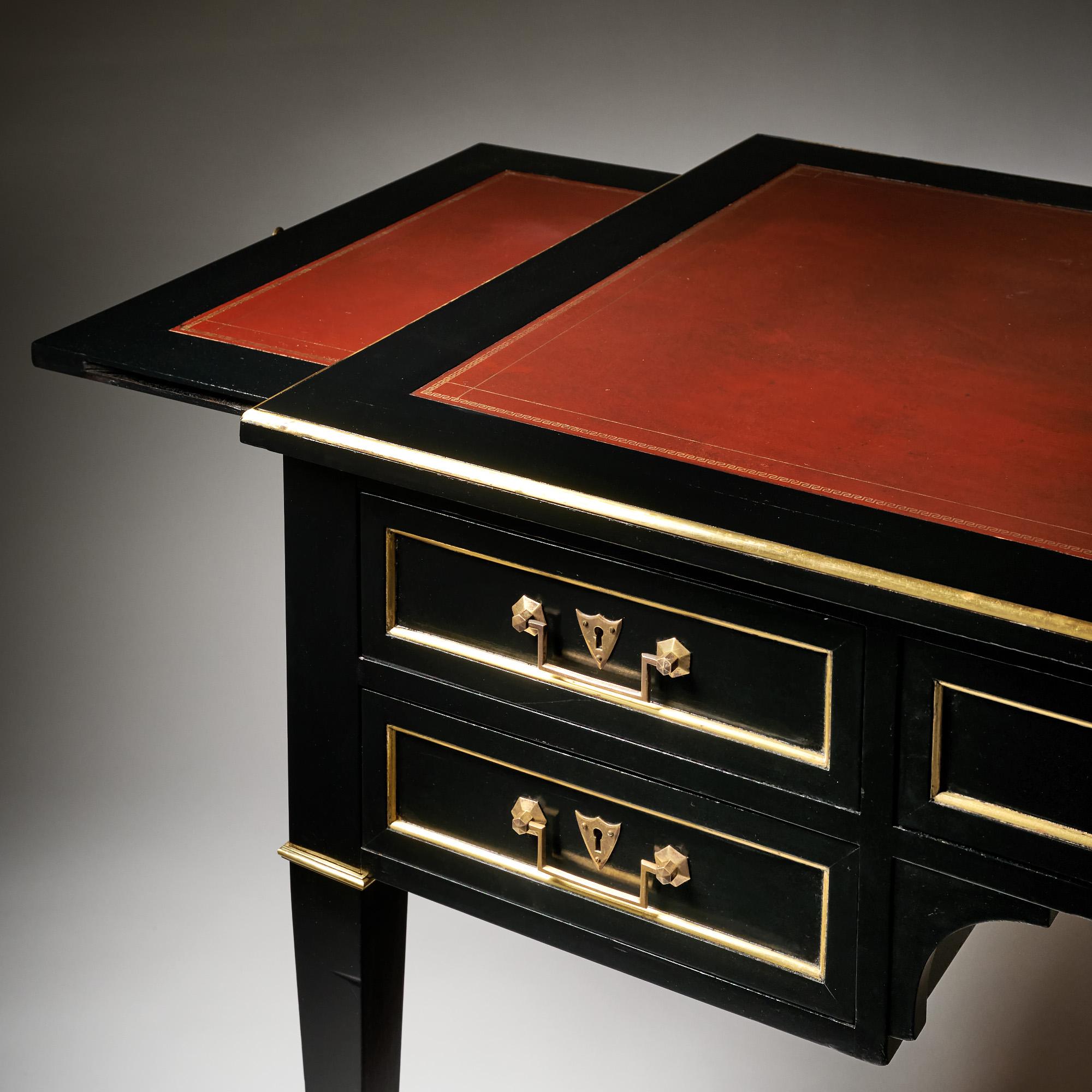 Louis XVI French Desk en vente 1