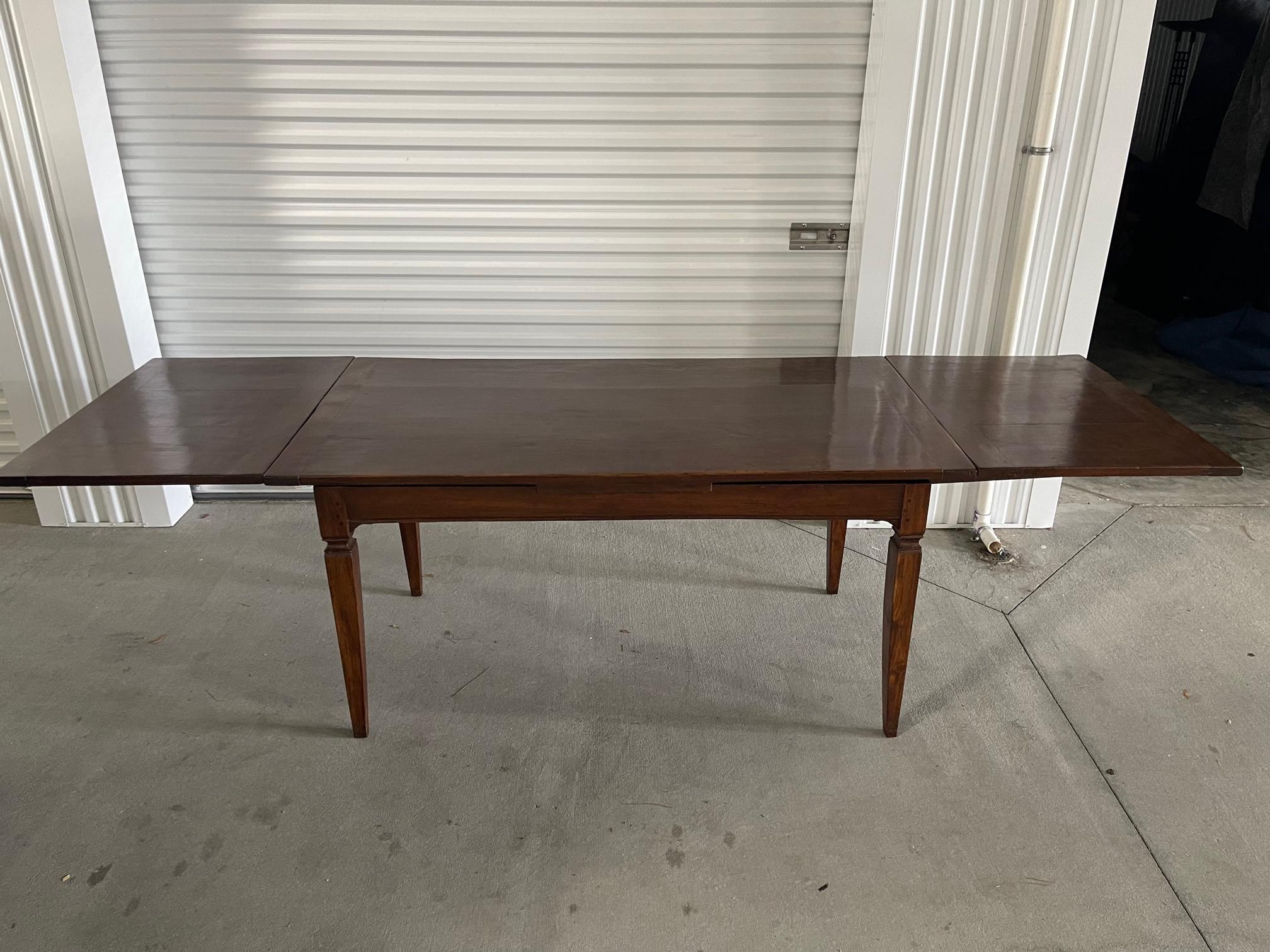 Louis XVI French Farm Table with Two Pull-Out Extensions, 18th Century 4