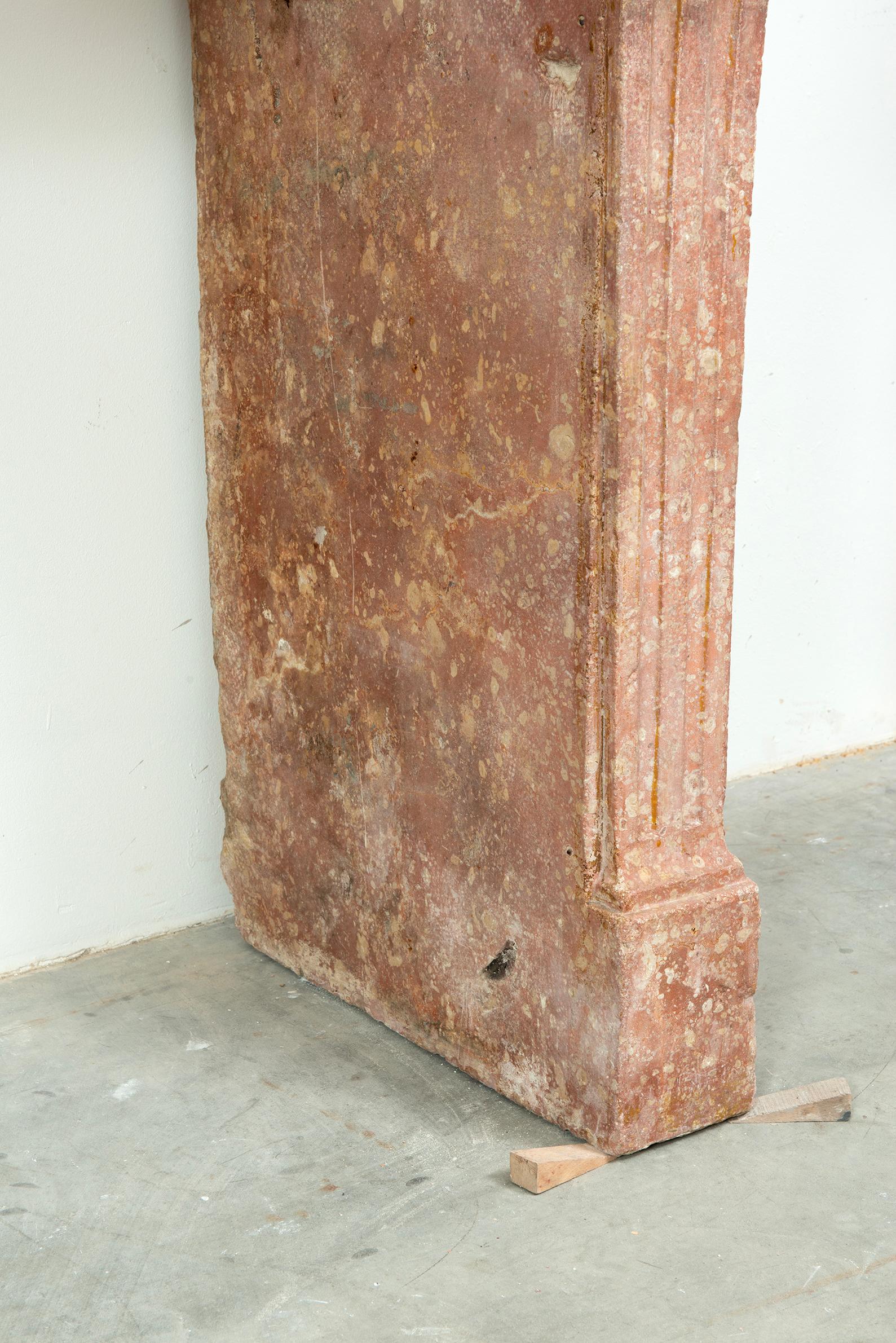 Louis XVI French Fireplace in Rare Rose Limestone For Sale 6