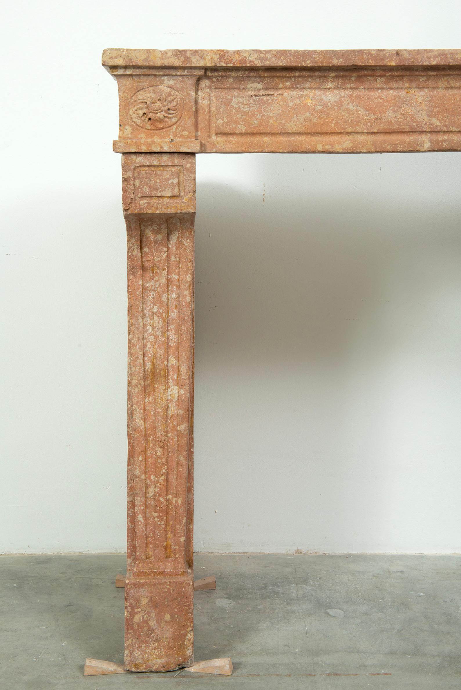 Louis XVI French Fireplace in Rare Rose Limestone For Sale 10