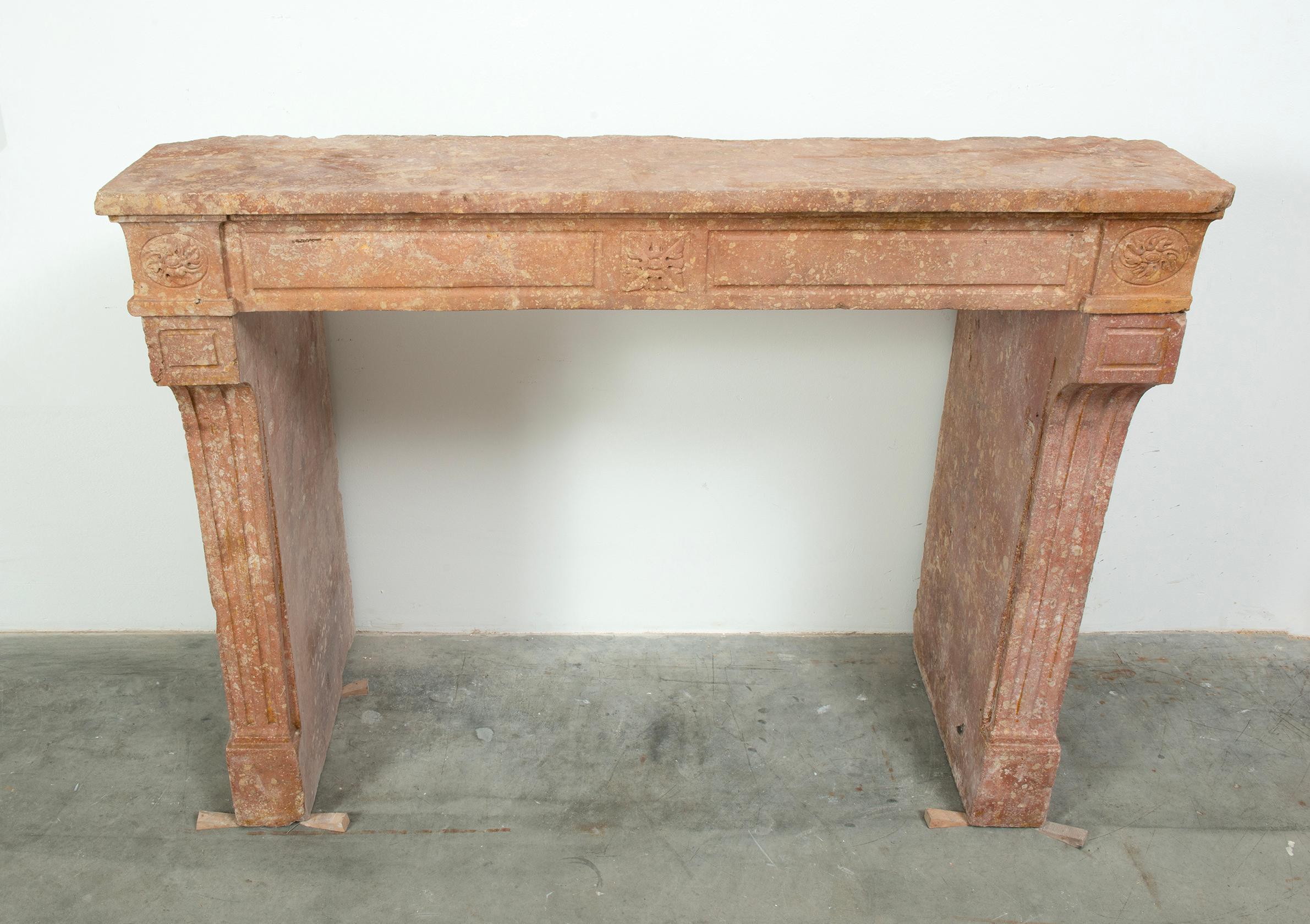 Louis XVI French Fireplace in Rare Rose Limestone For Sale 15
