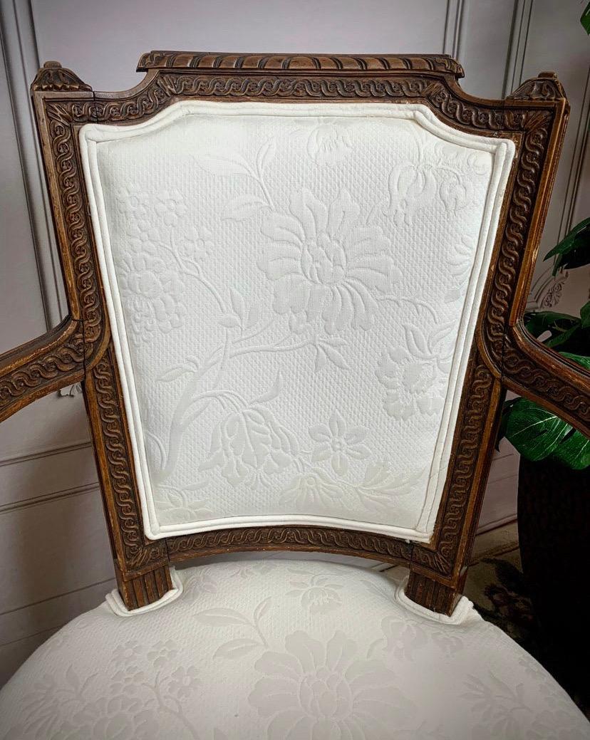 Hand-Carved Louis XVI French Neoclassical Armchair For Sale