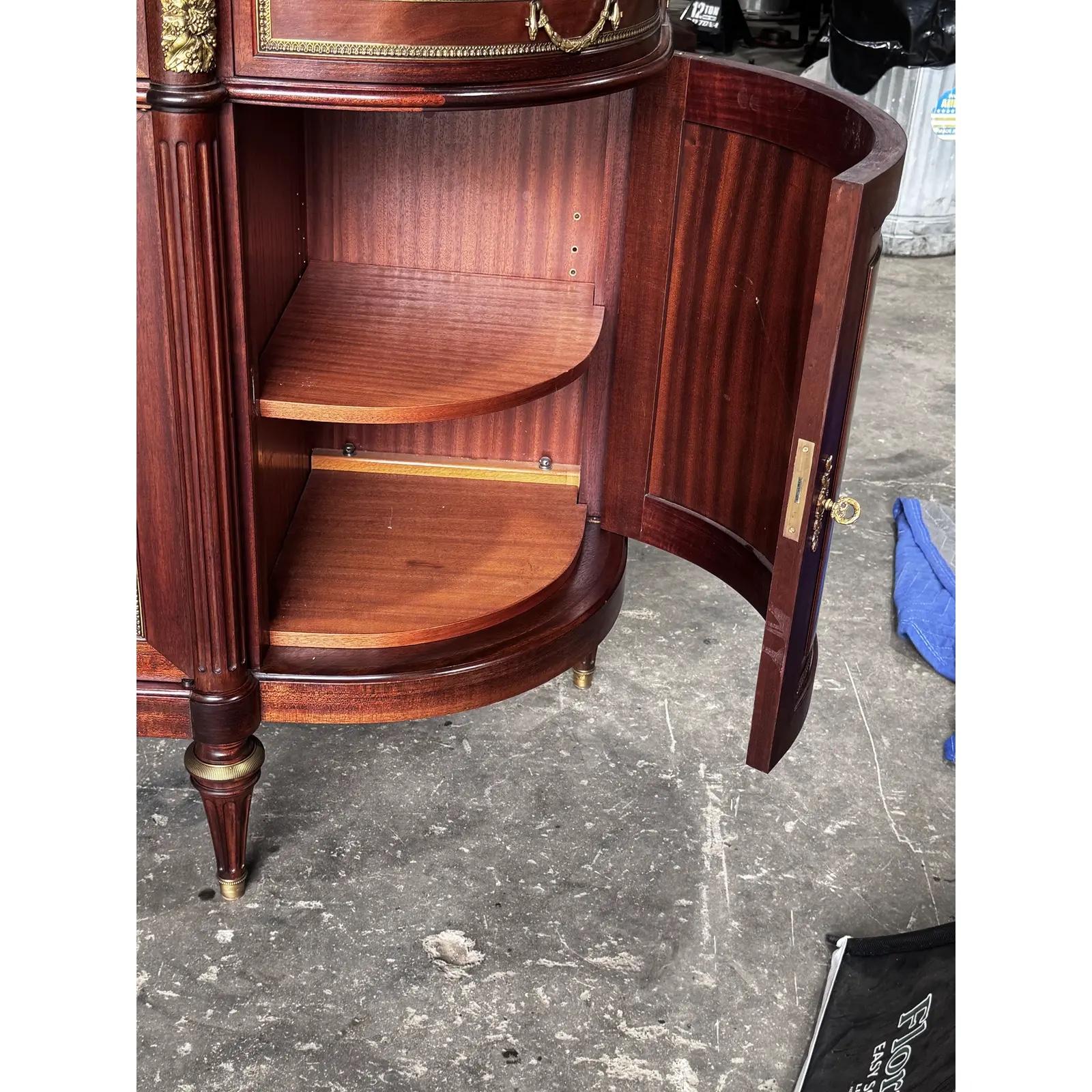Servidor francés Luis XVI Mármol en venta