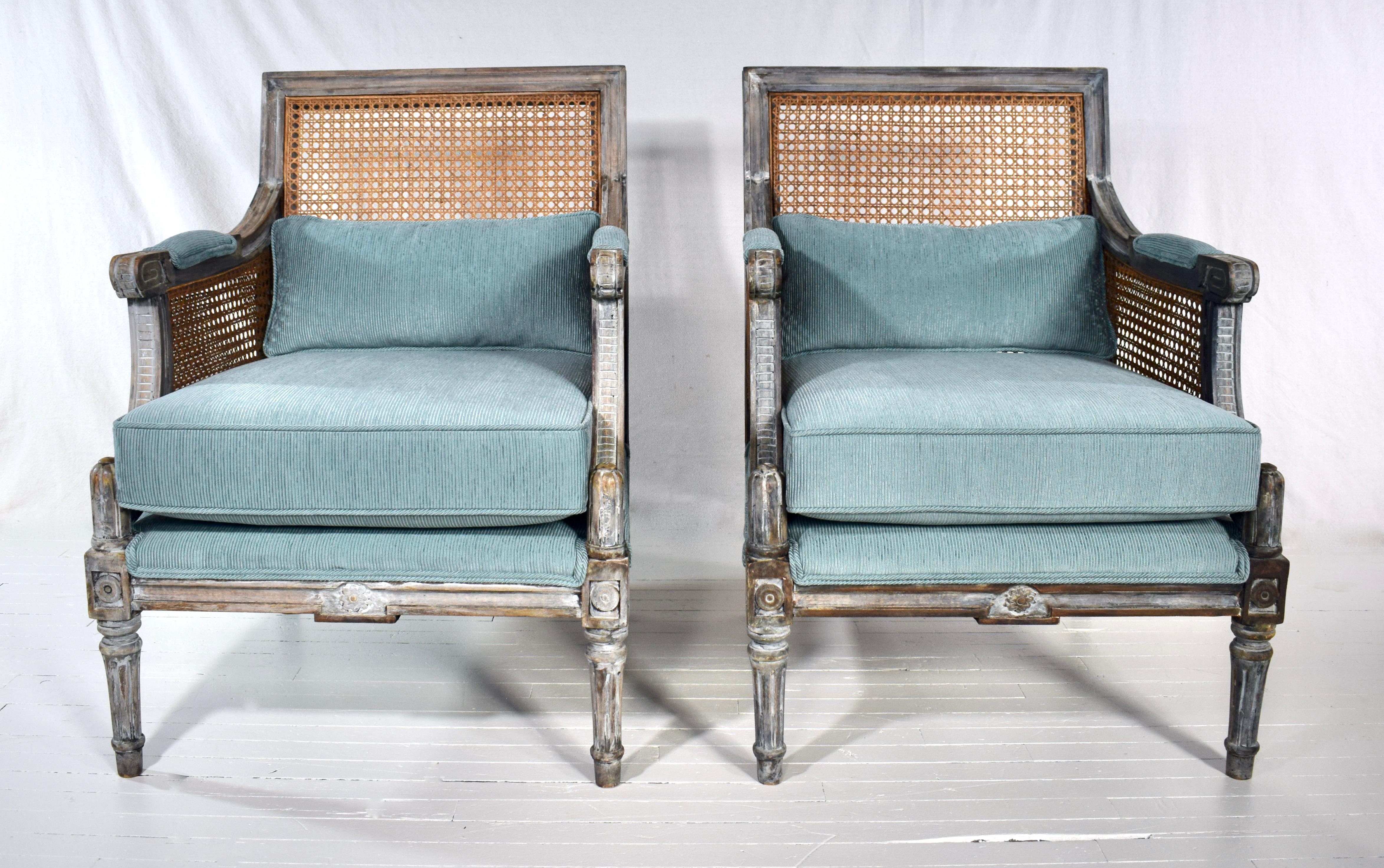 Italian Louis XVI French Style Painted Bergere Chairs, a Pair