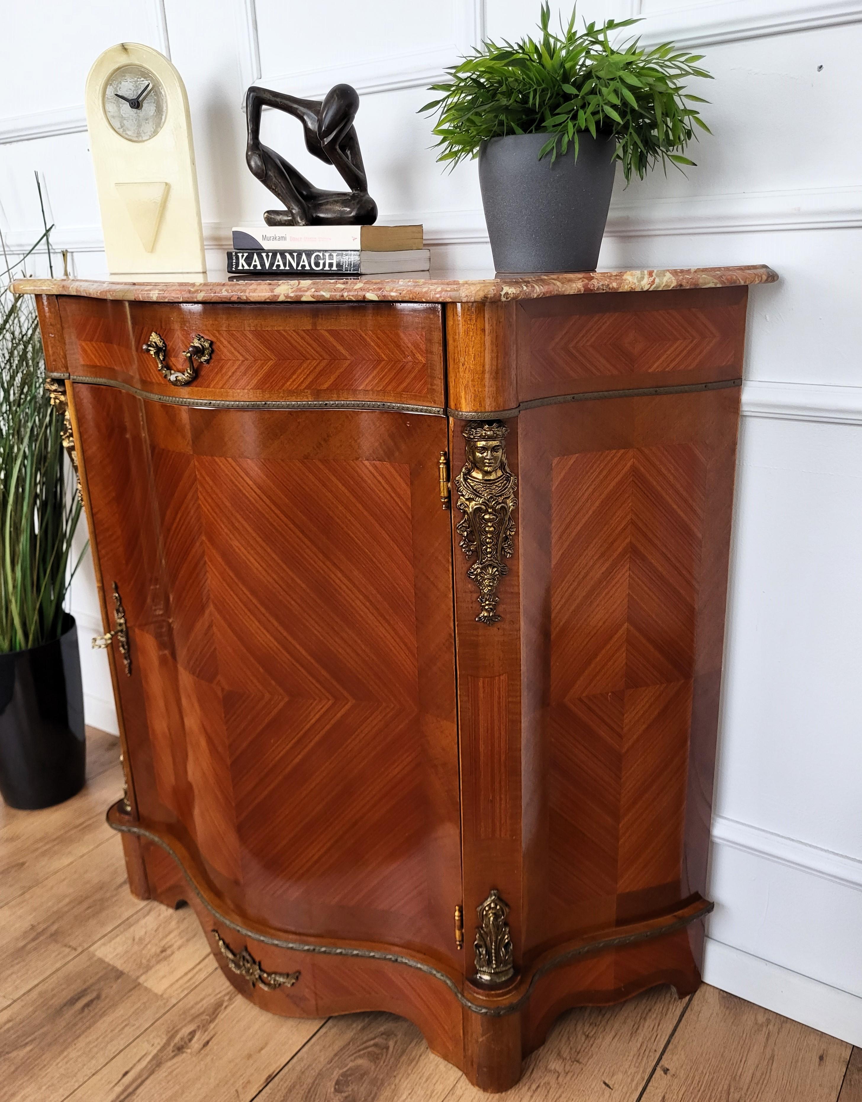 Louis XVI French Style Walnut Vener Marquetry Marble Top Buffet Cabinet Credenza In Good Condition For Sale In Carimate, Como