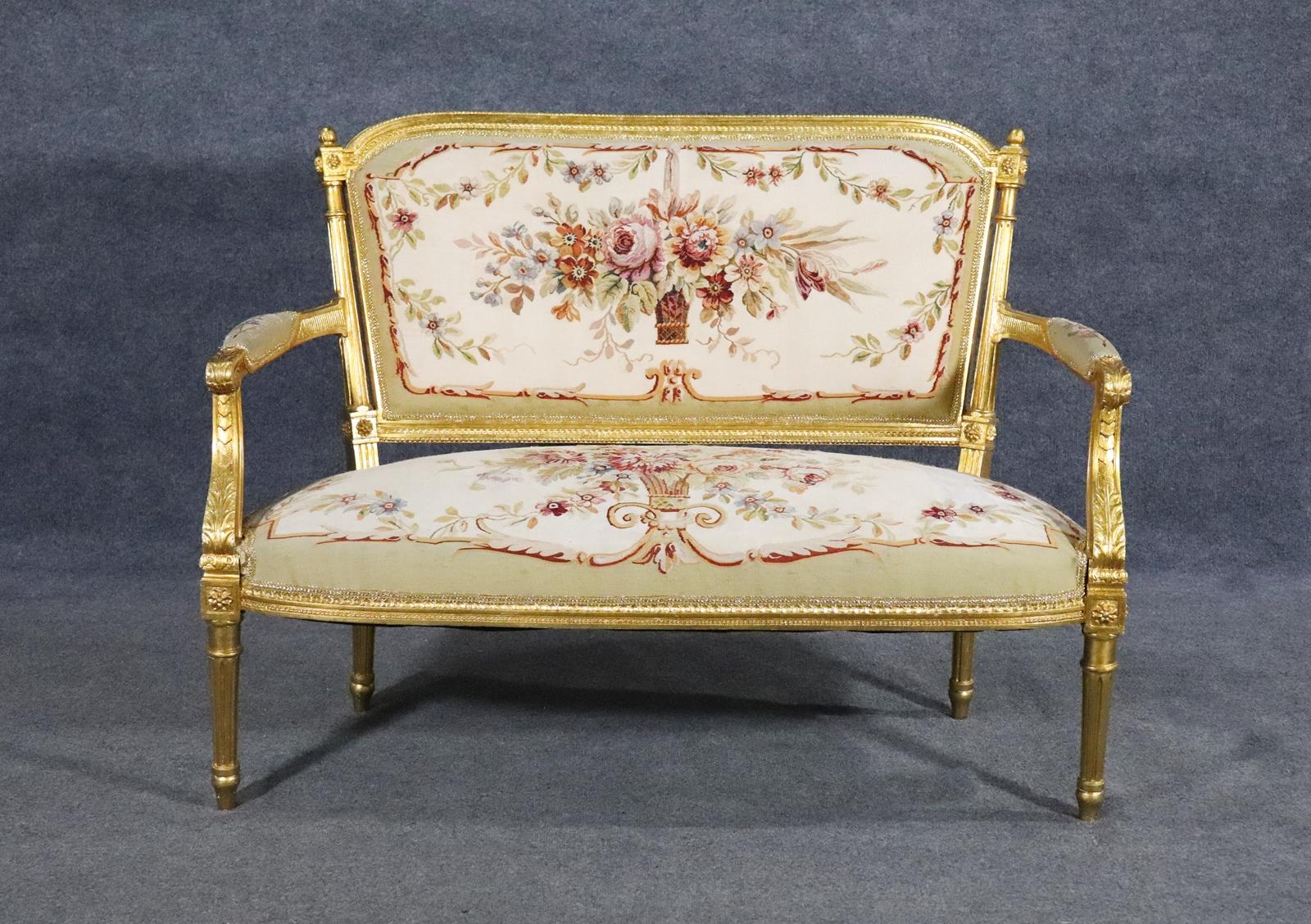 Louis XVI Gilded French Aubusson Upholstered Canape Settee Circa 1920s In Good Condition In Swedesboro, NJ