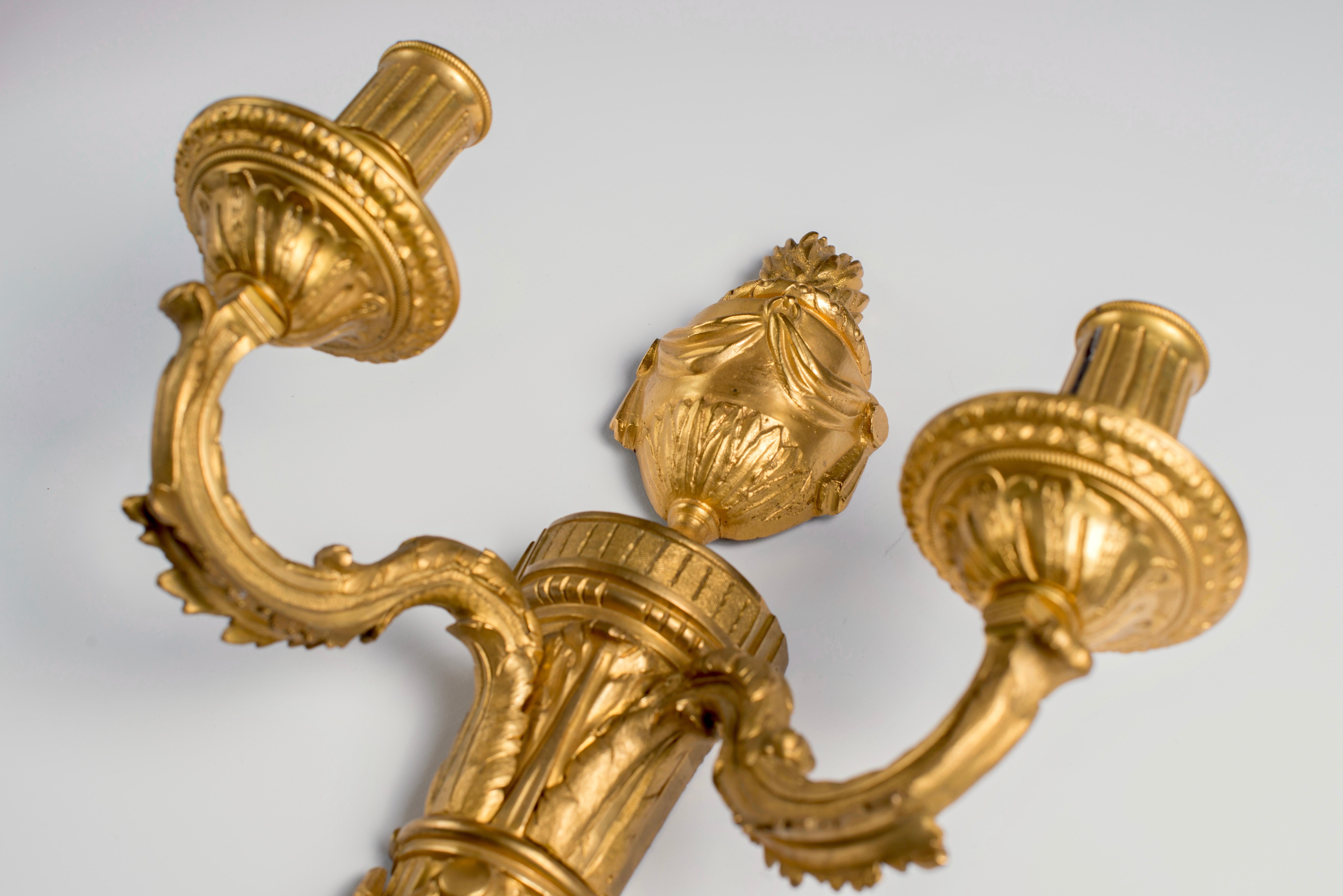 Louis XVI Gilt Bronze Wall Lights France In Excellent Condition For Sale In EL Waalre, NL