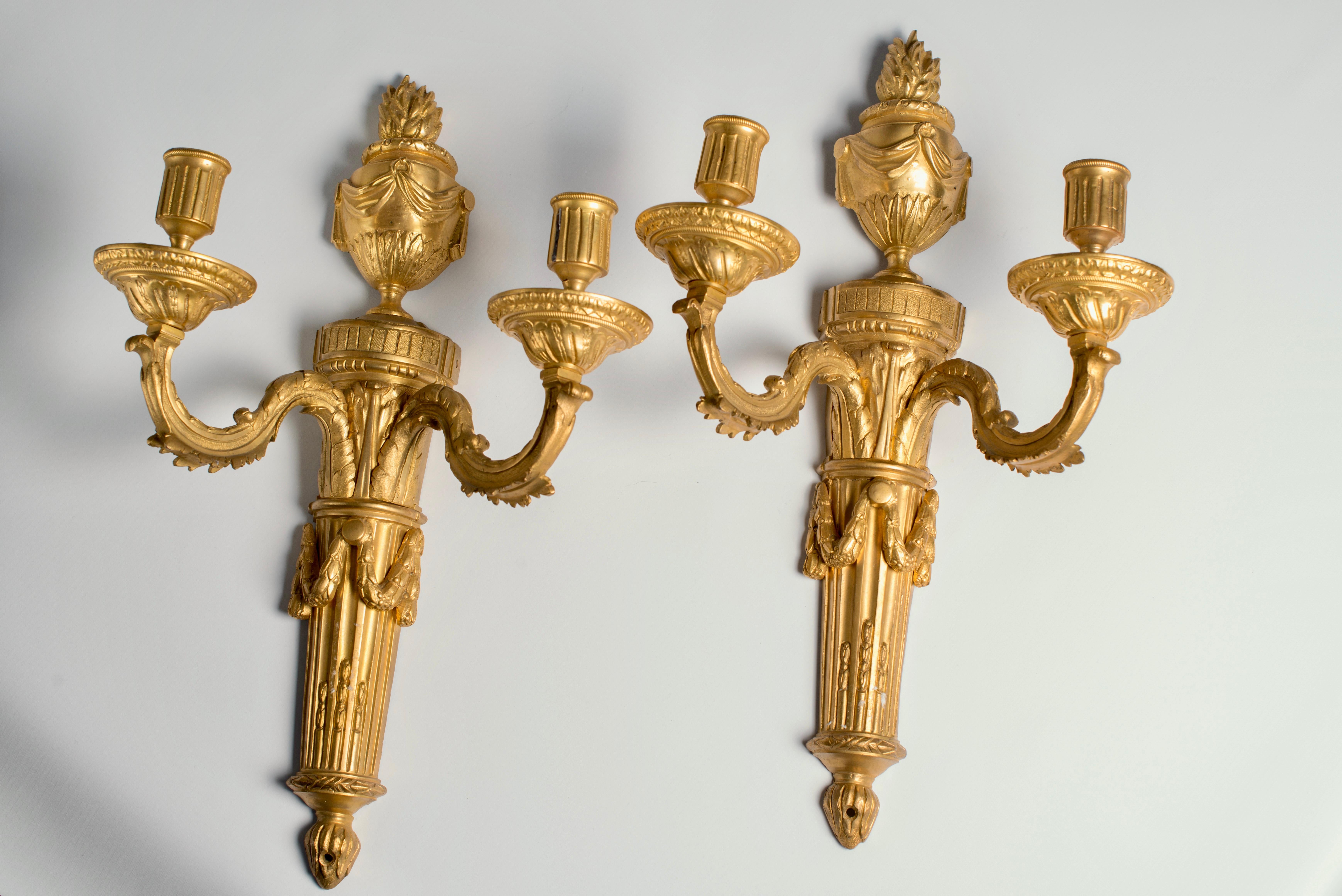 18th Century and Earlier Louis XVI Gilt Bronze Wall Lights France For Sale