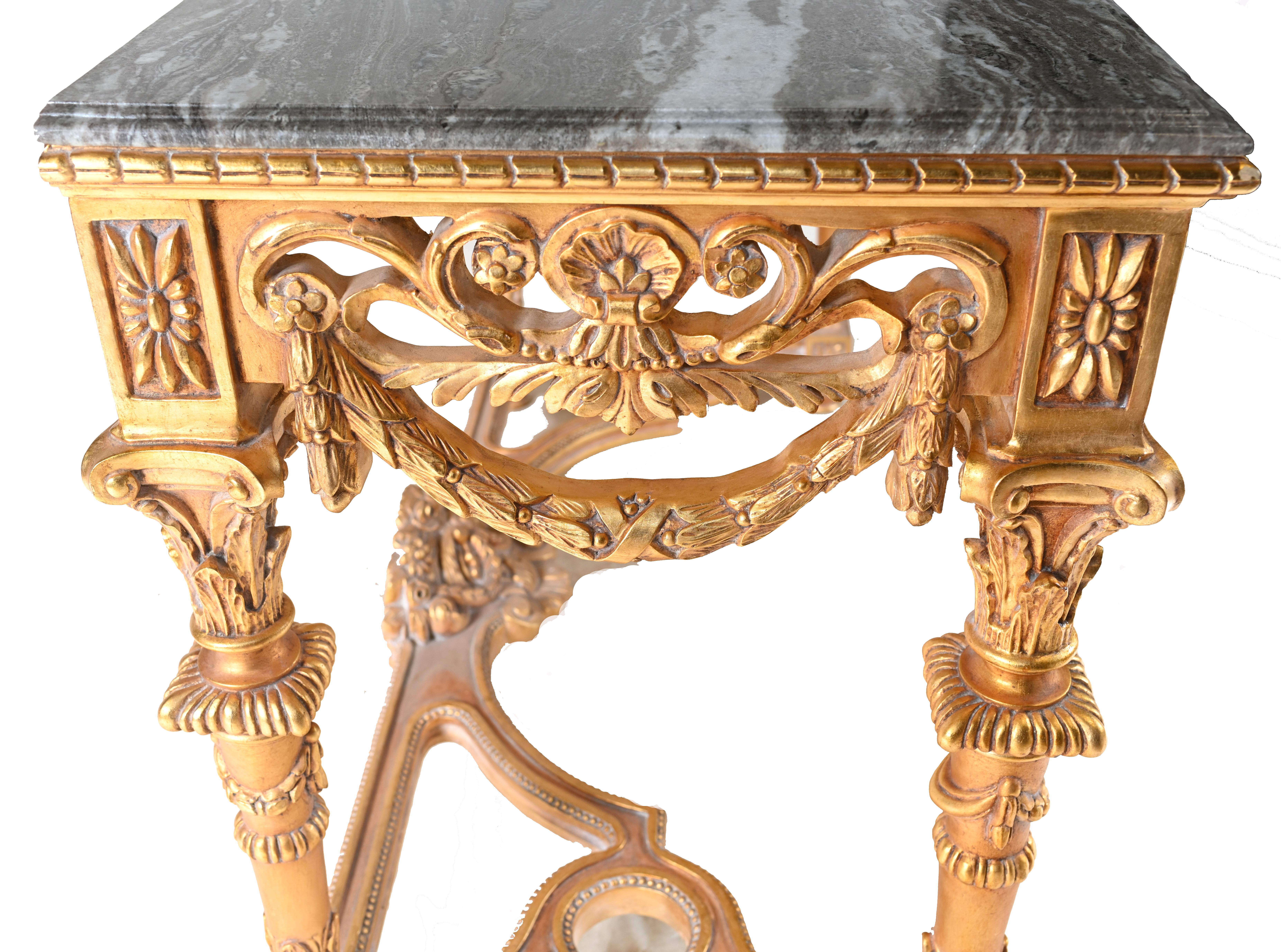 Console Louis XVI doré Dessus de marbre Revival en vente 5